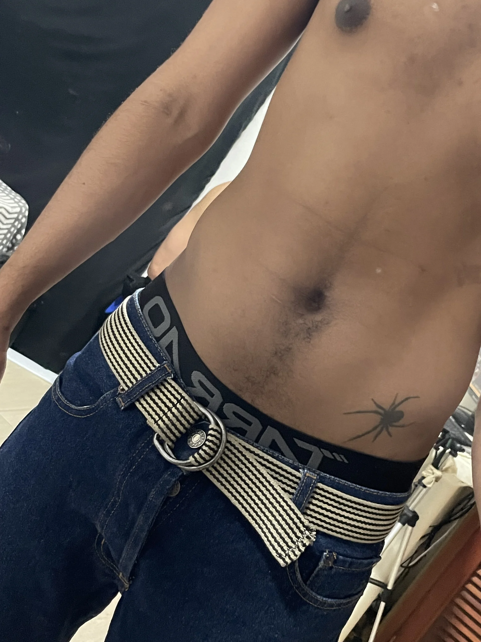 XXX Porn Photo of Nude aarom_ 2