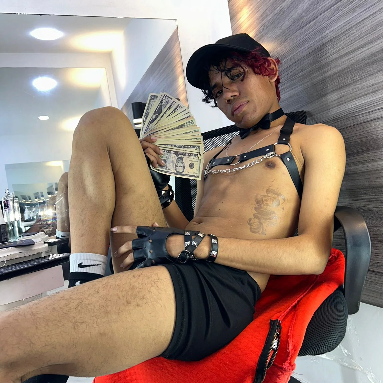 XXX Porn Photo of Nude Richardbuck 4