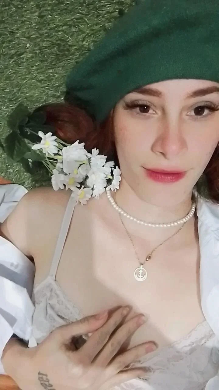 XXX Porn Photo of Nude IsaBaileys_ 44