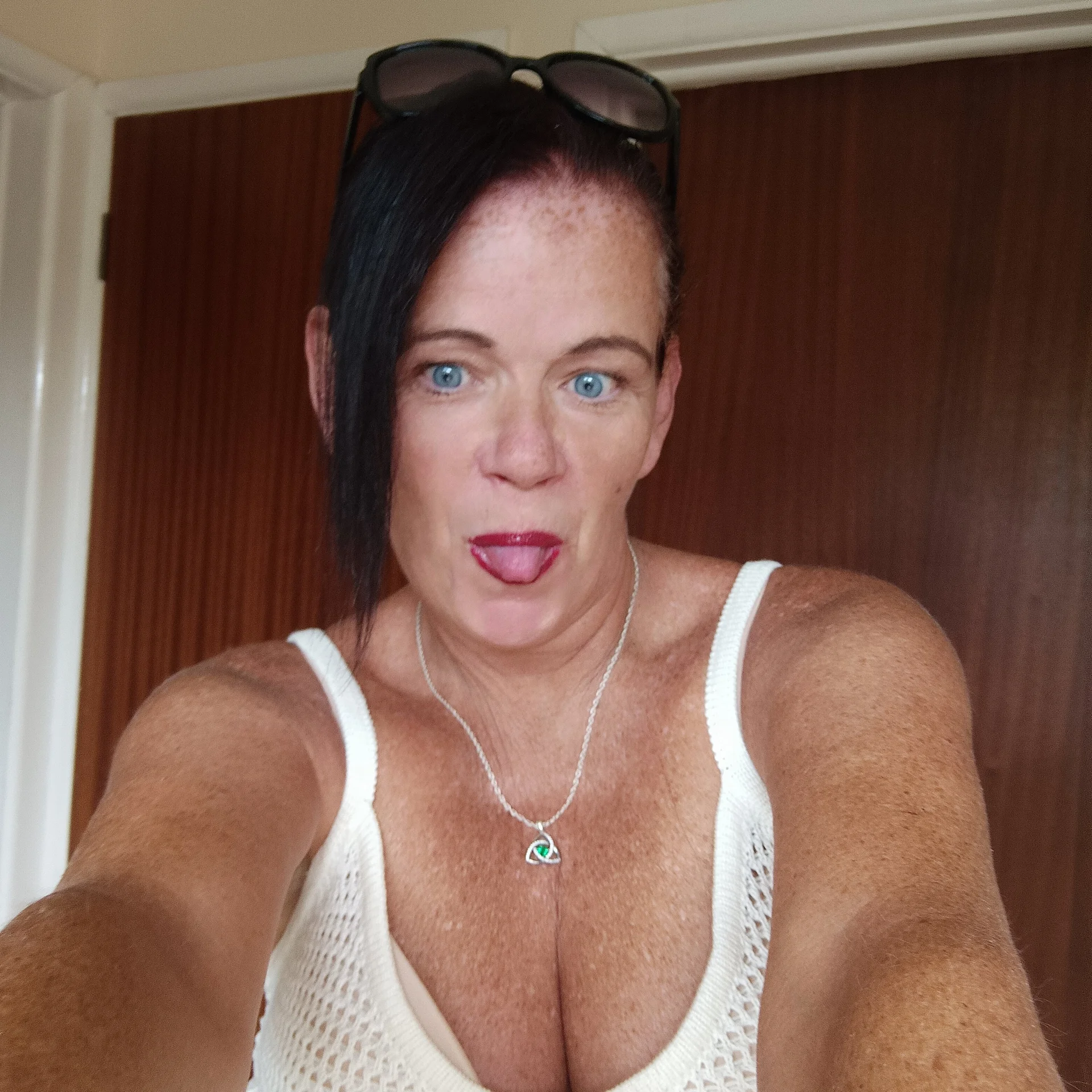 XXX Porn Photo of Nude Busty-Belfast-Irish-Girl 141