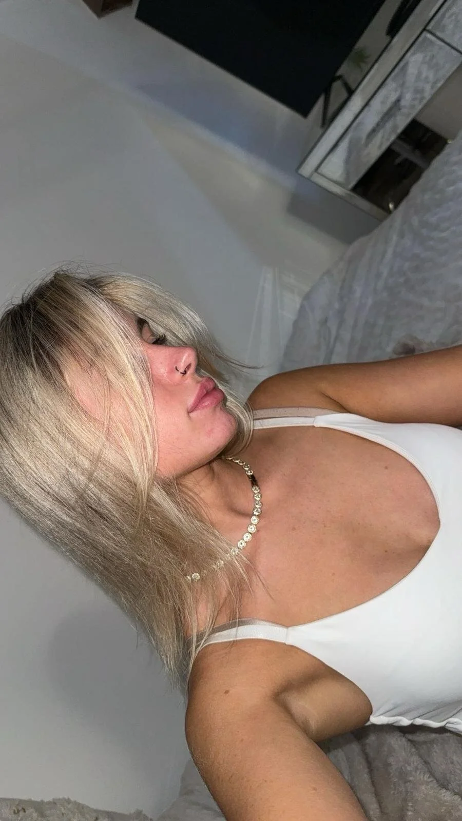 XXX Porn Photo of Nude SexySaraxxoo 7