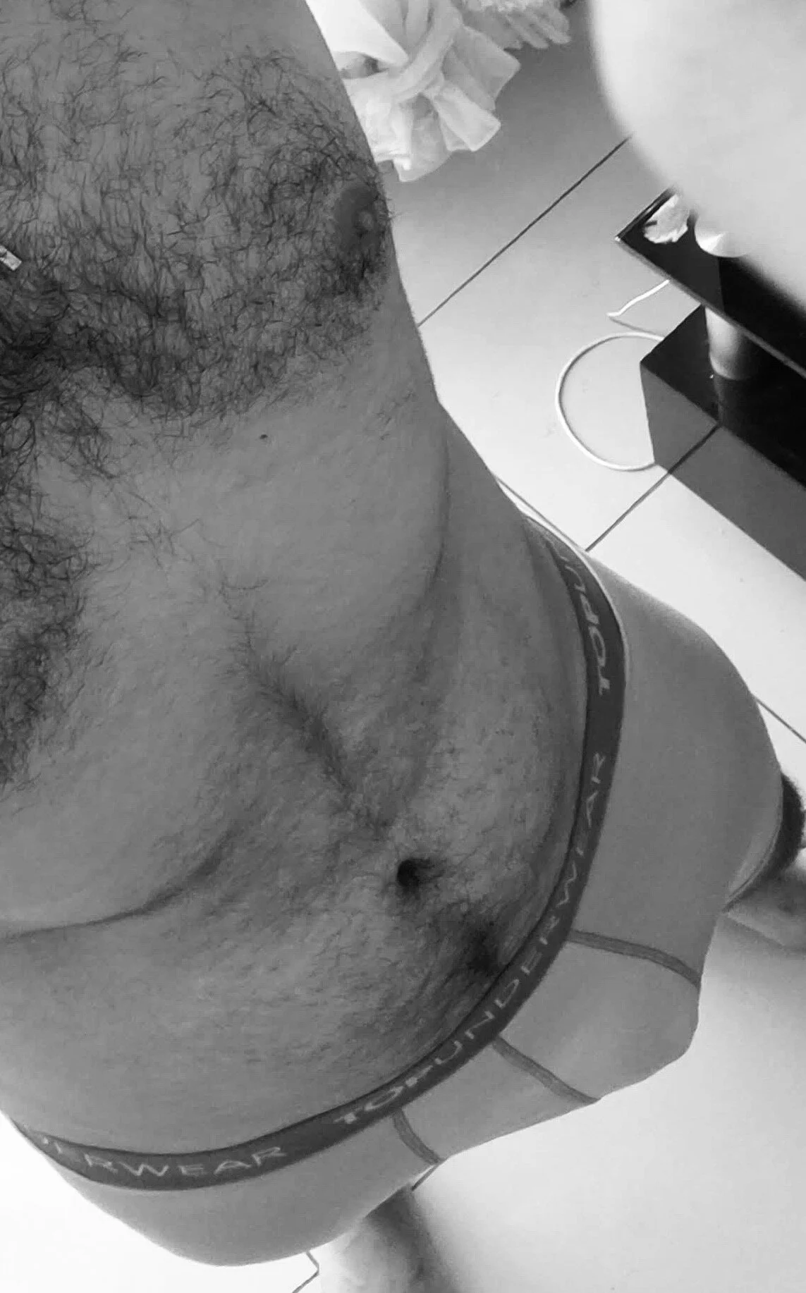 XXX Porn Photo of Nude vikthot 1