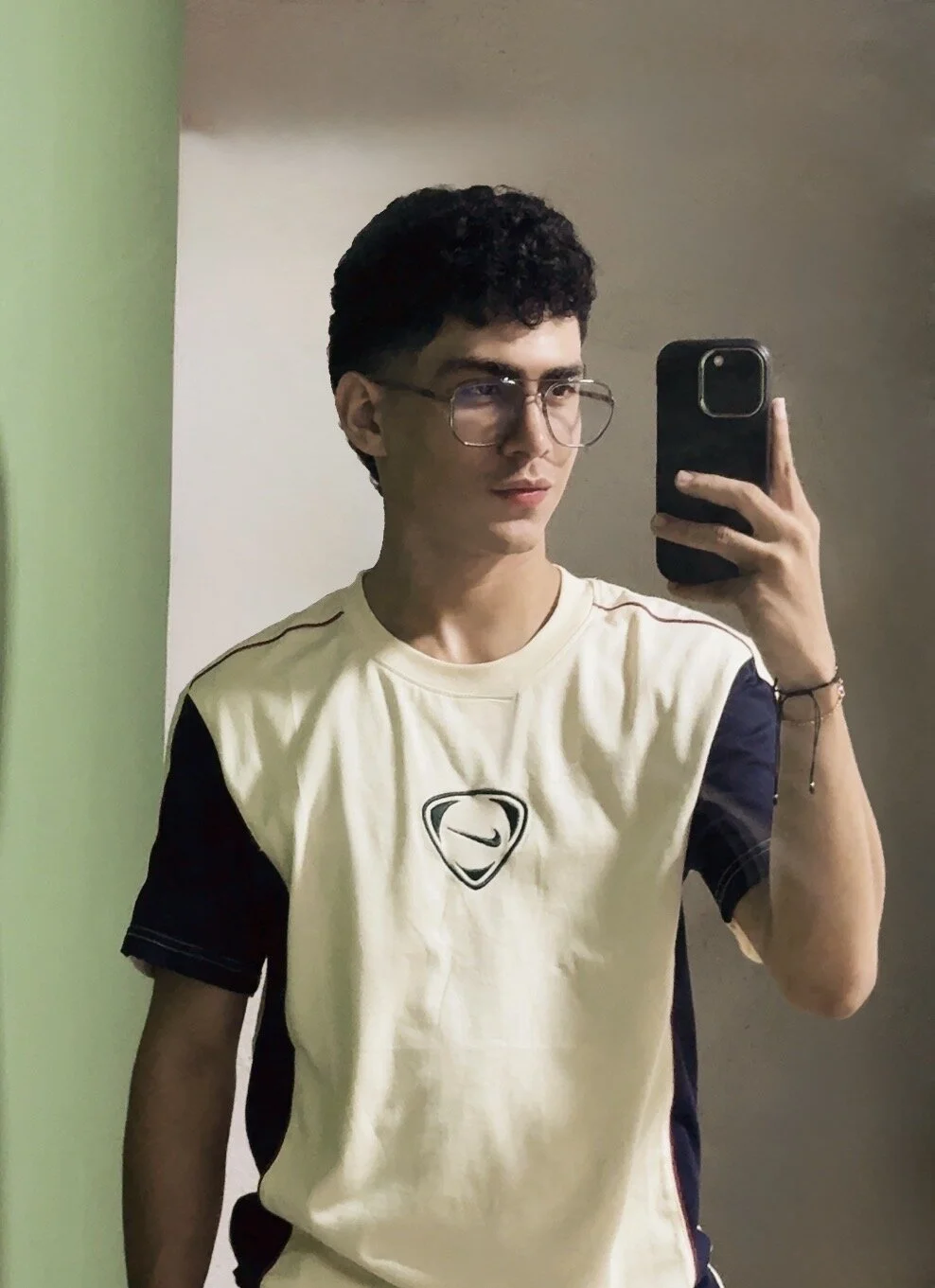 XXX Porn Photo of Nude WildLogan 9