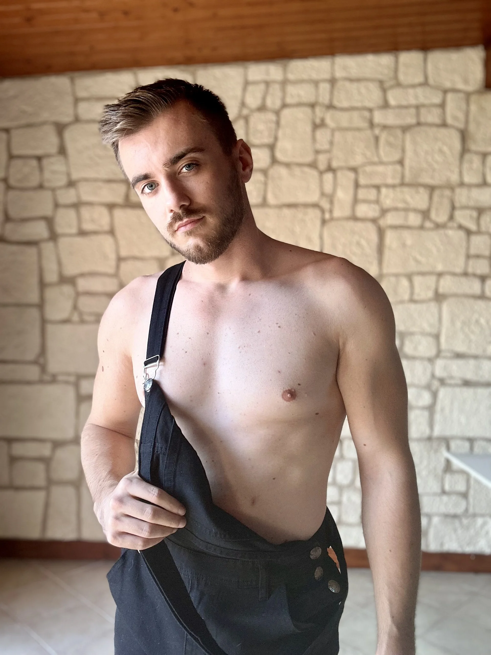 XXX Porn Photo of Nude Mikev 28
