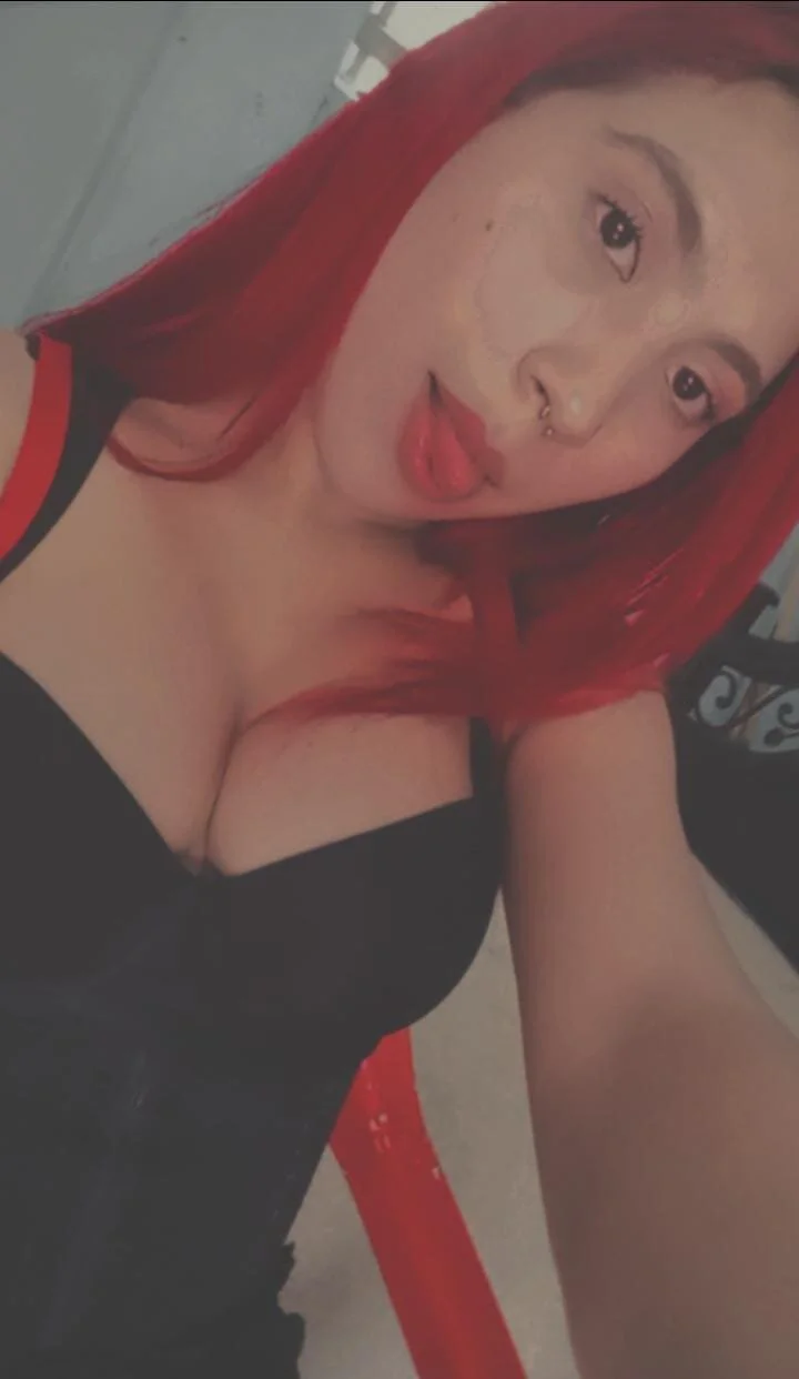 XXX Porn Photo of Nude LATINABUSTYTHICC 4