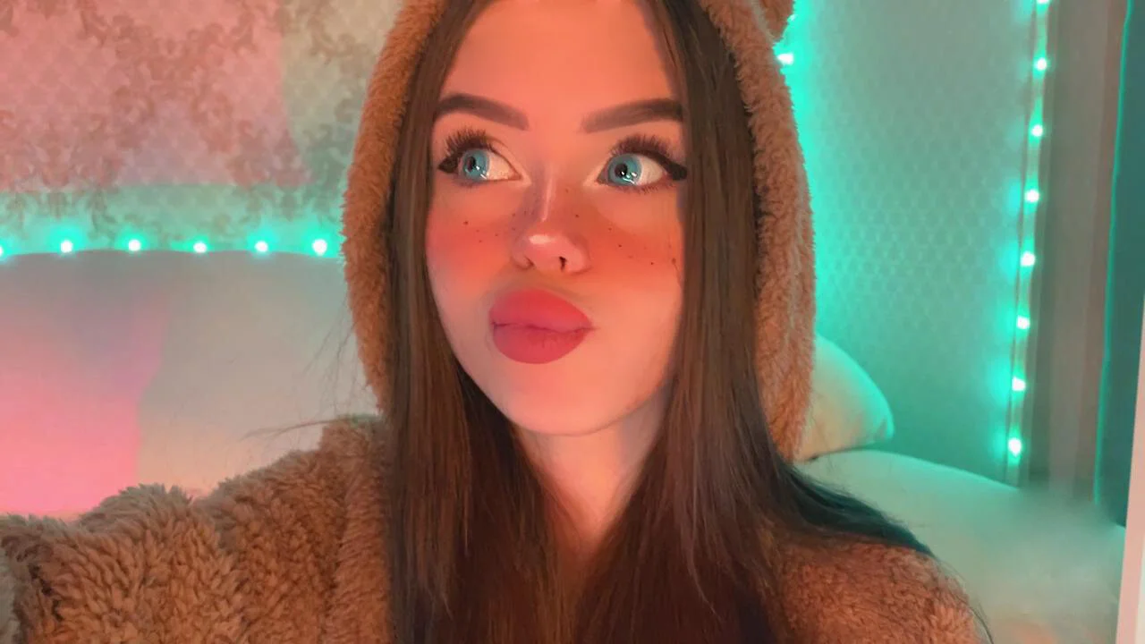 XXX Porn Photo of Nude HolyMiax 2