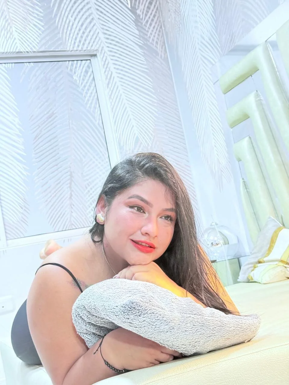 XXX Porn Photo of Nude Roma_Curvy 2