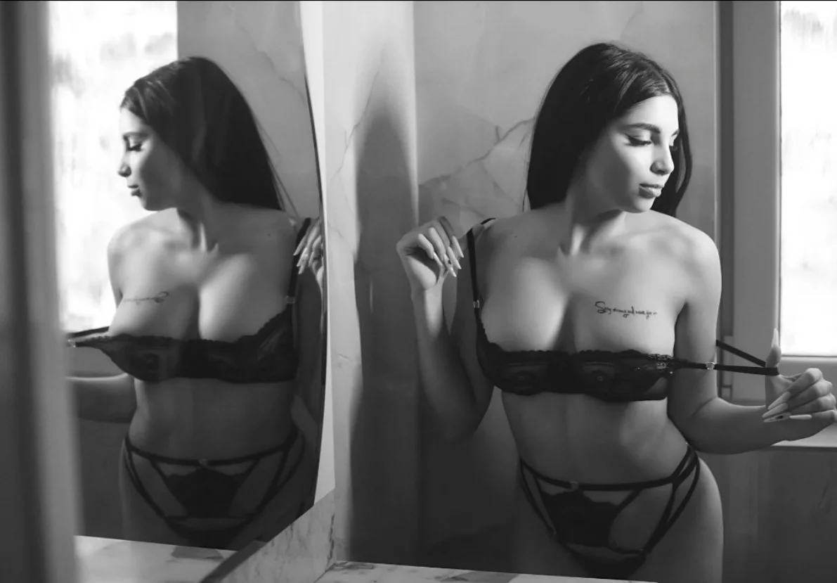 XXX Porn Photo of Nude MazeeQuin 1