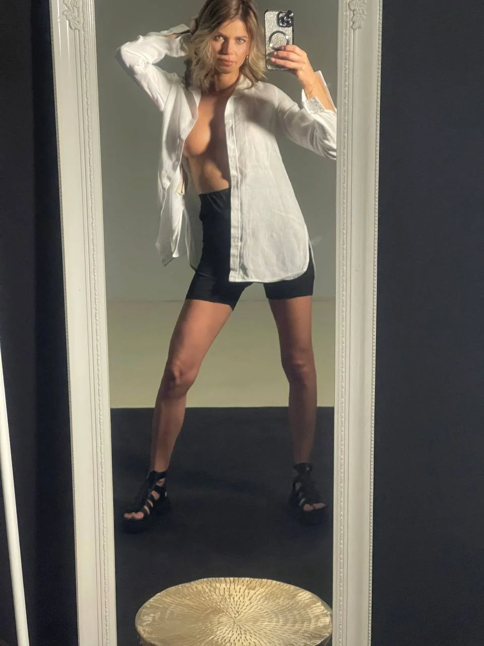 XXX Porn Photo of Nude DesiredMia_ 9