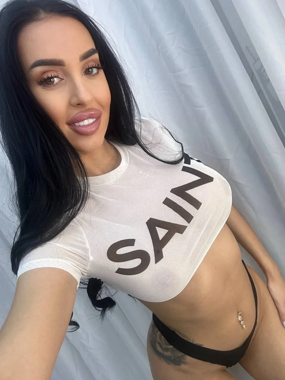 XXX Porn Photo of Nude KairaAndrews 17
