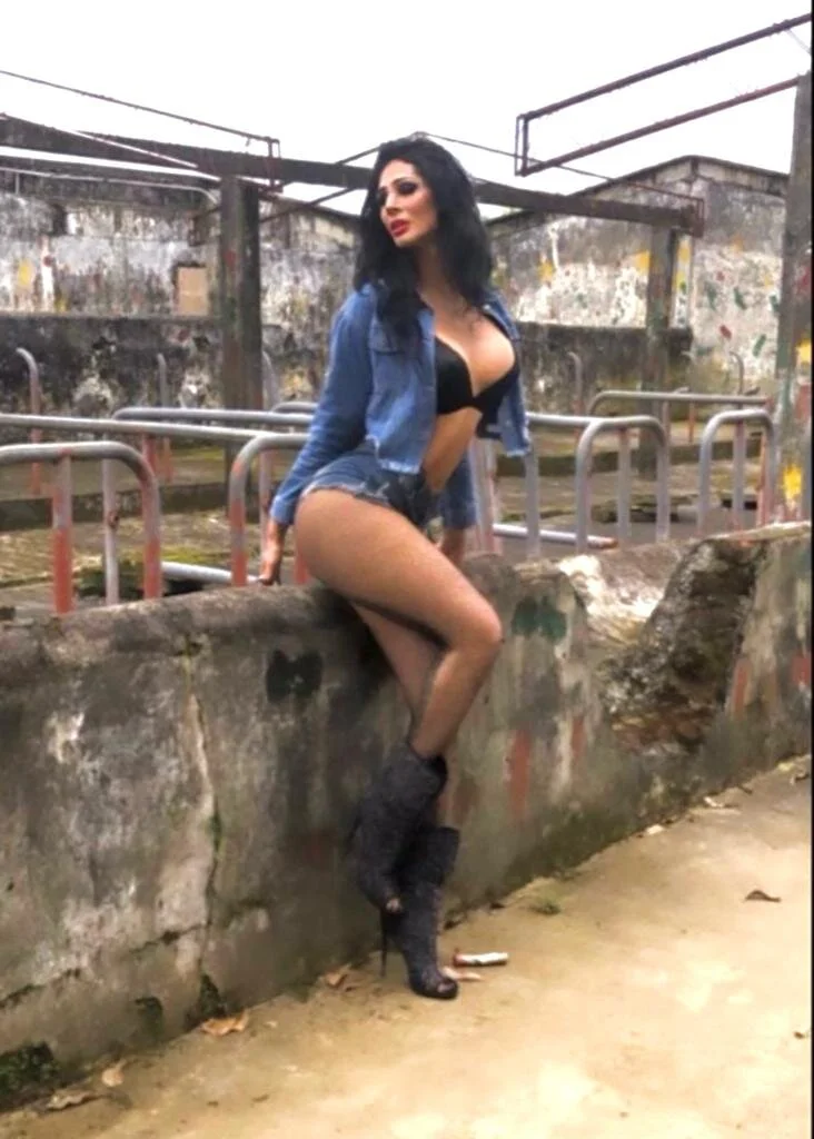 XXX Porn Photo of Nude MeganFoxxi_ 38