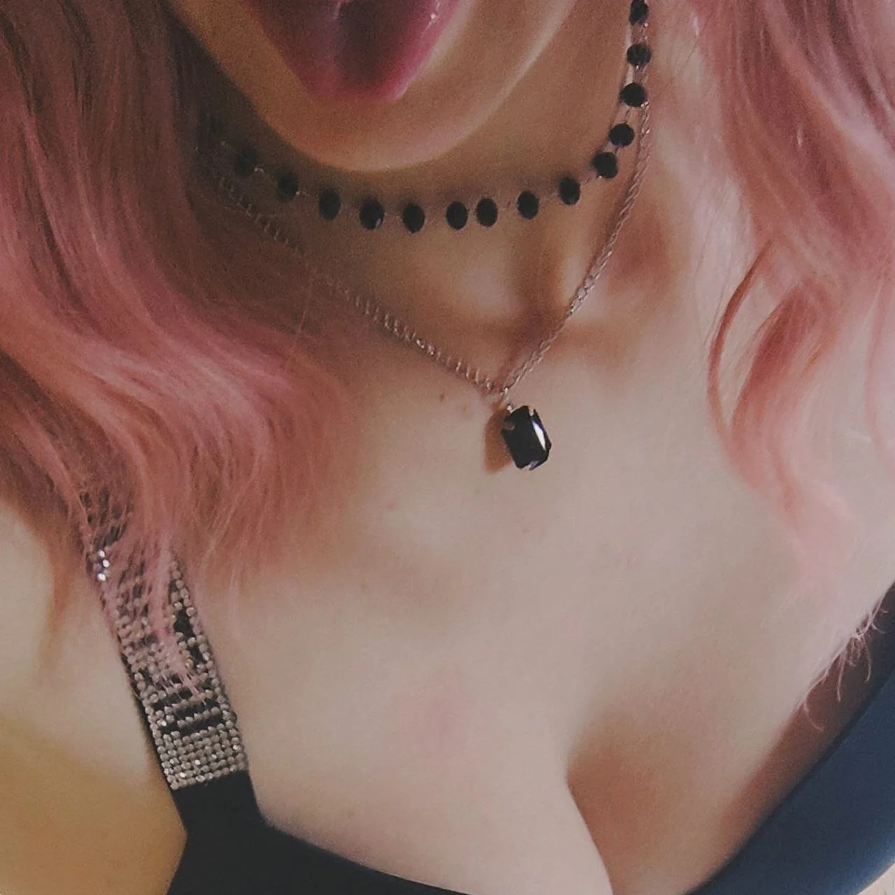 XXX Porn Photo of Nude intolerable_girl 5
