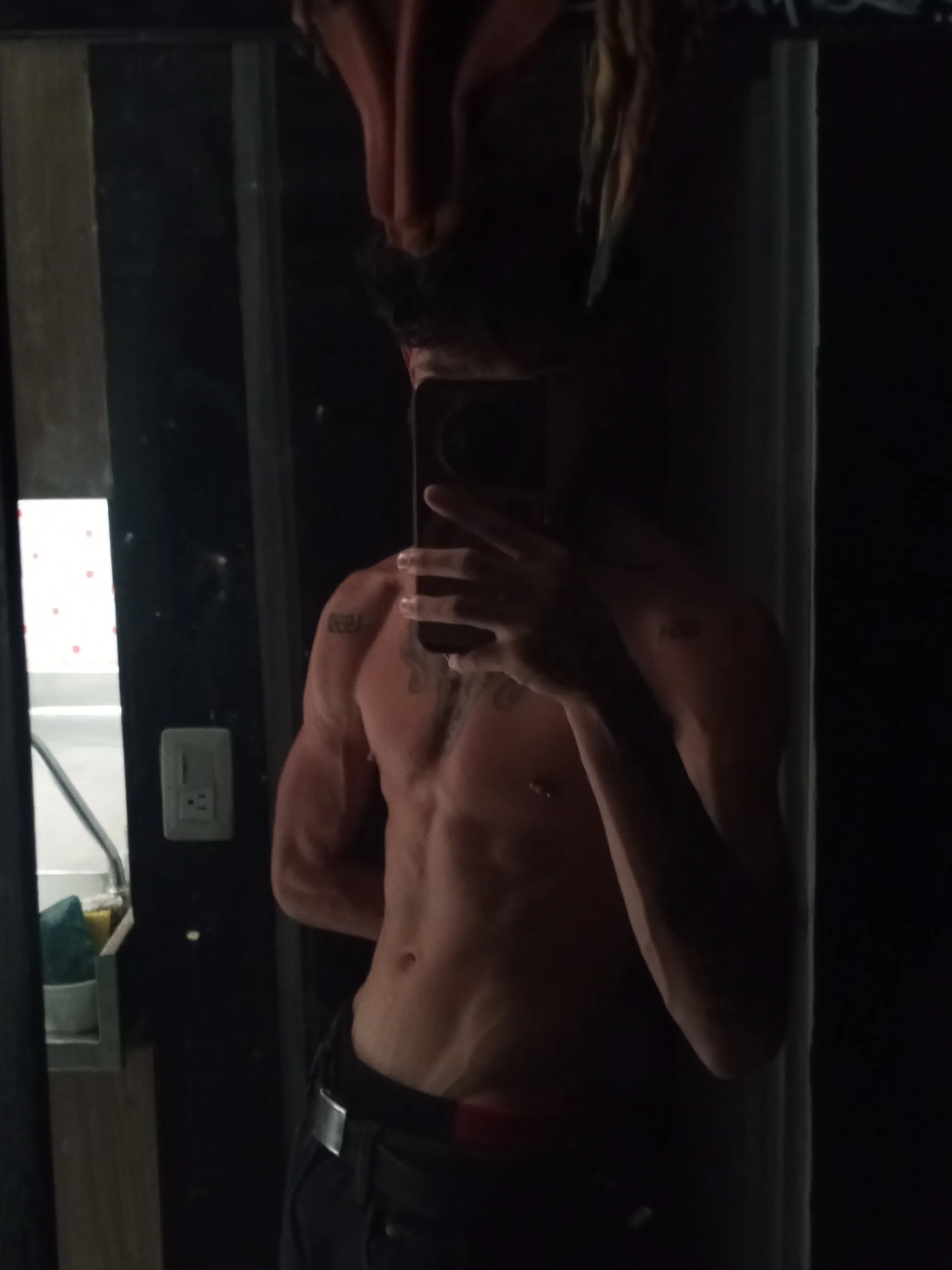 XXX Porn Photo of Nude Gustav_boy 2