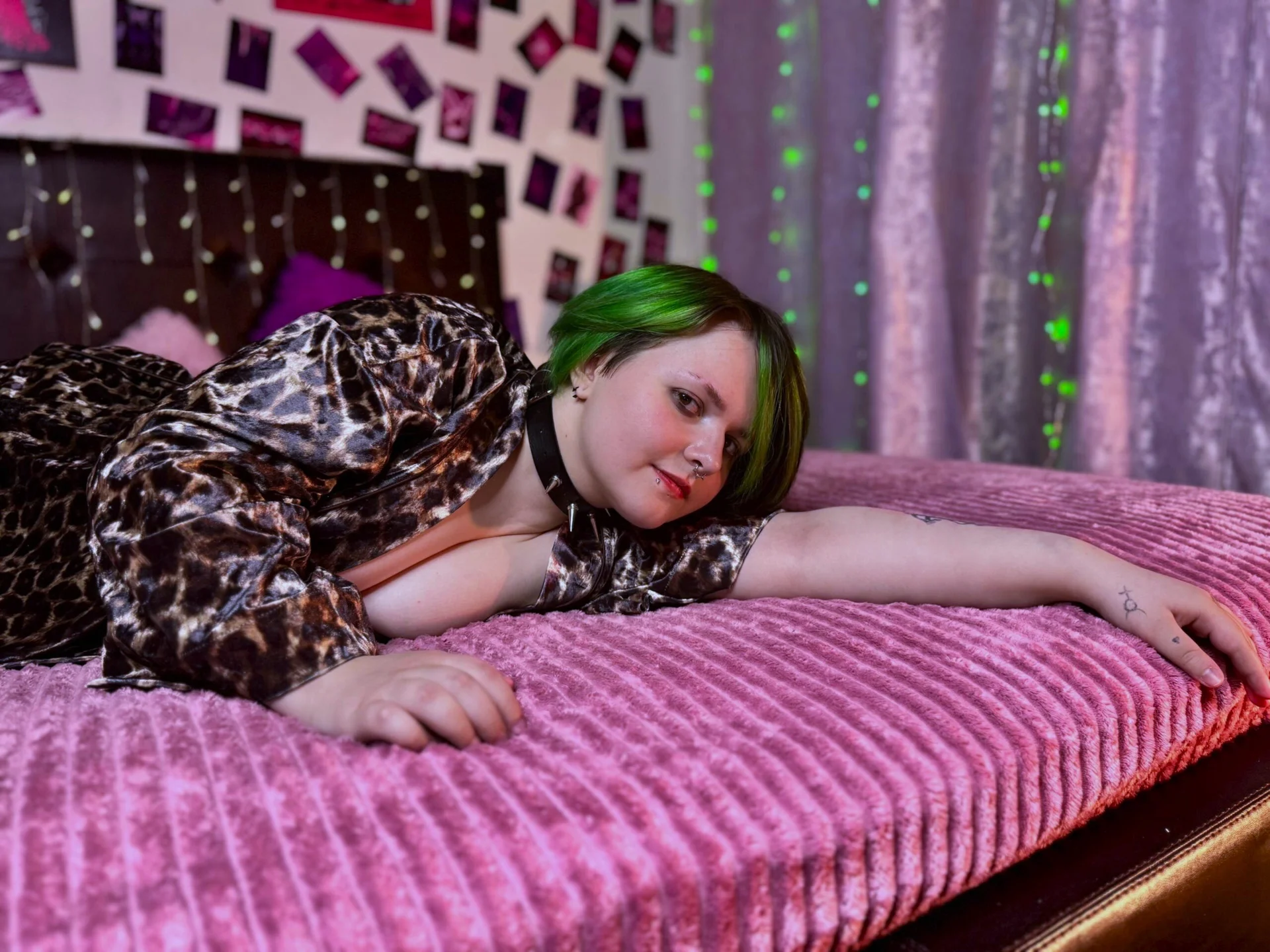 XXX Porn Photo of Nude Biooohazard 3