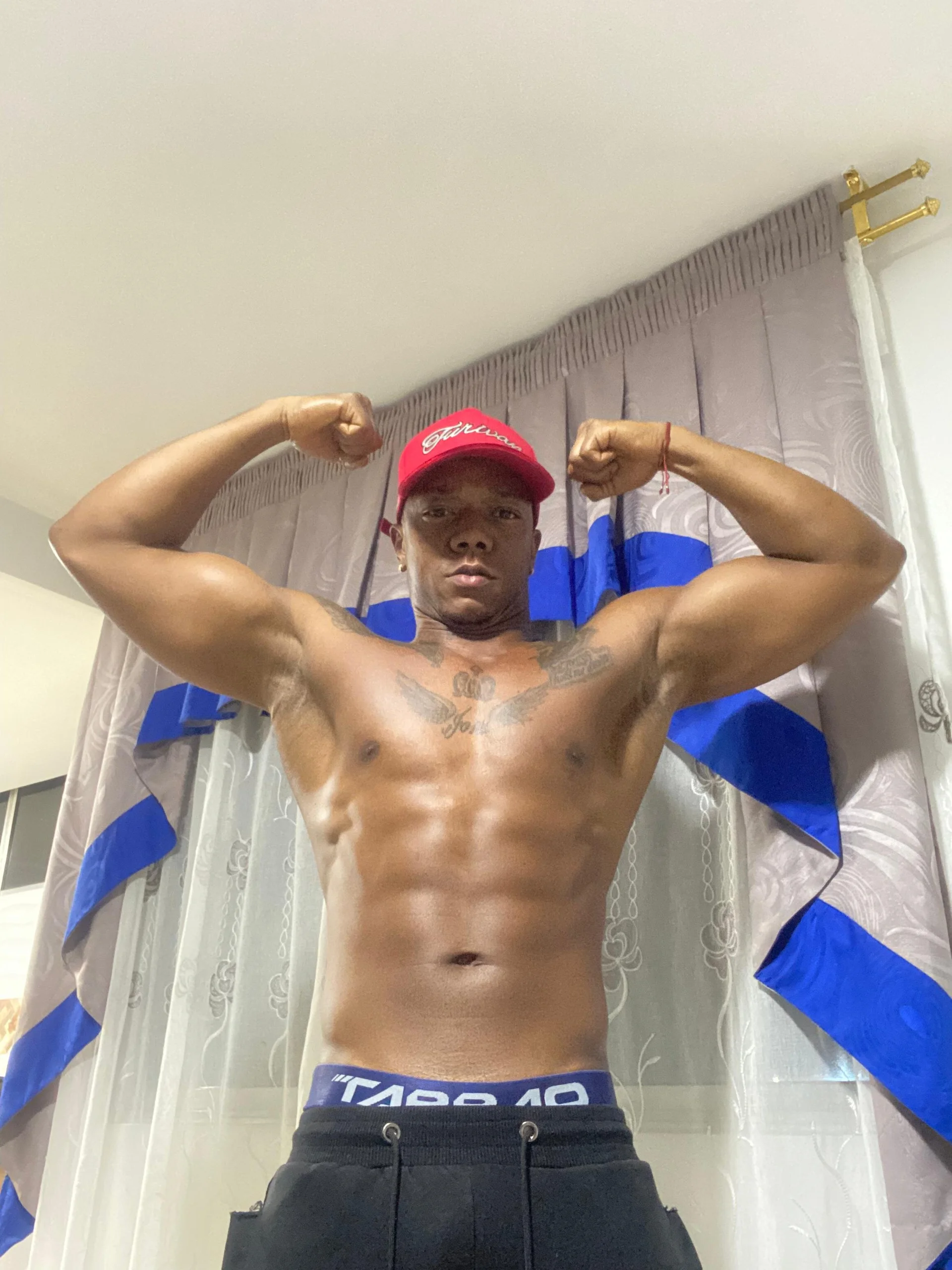 XXX Porn Photo of Nude ronnie_7777 15