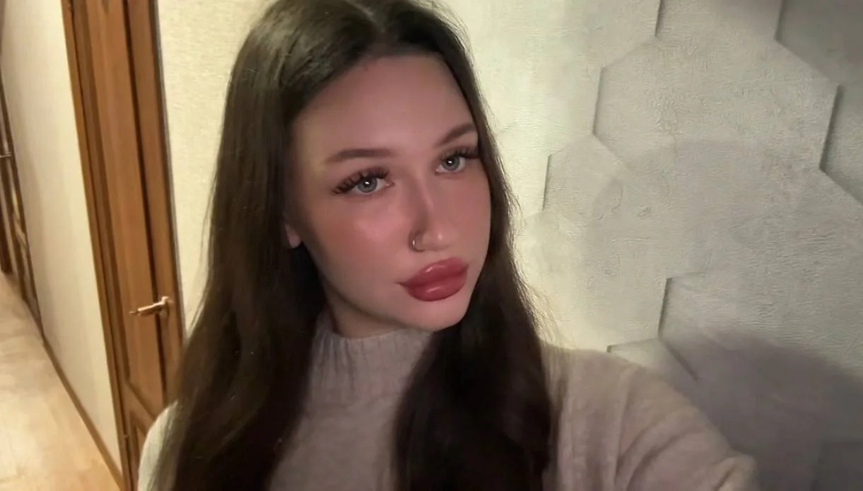 XXX Porn Photo of Nude synop_sis 1