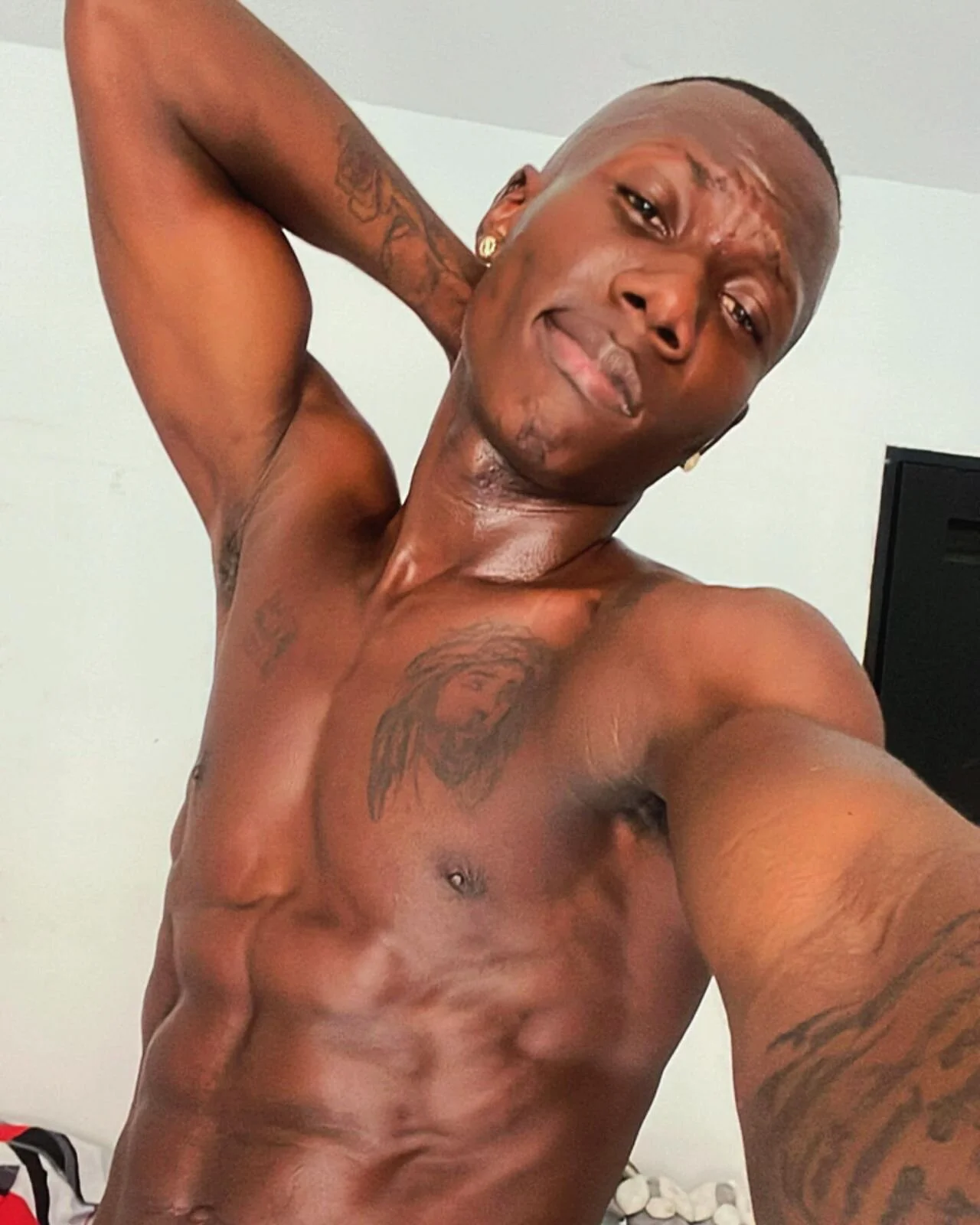 XXX Porn Photo of Nude calvin_soussaa 2