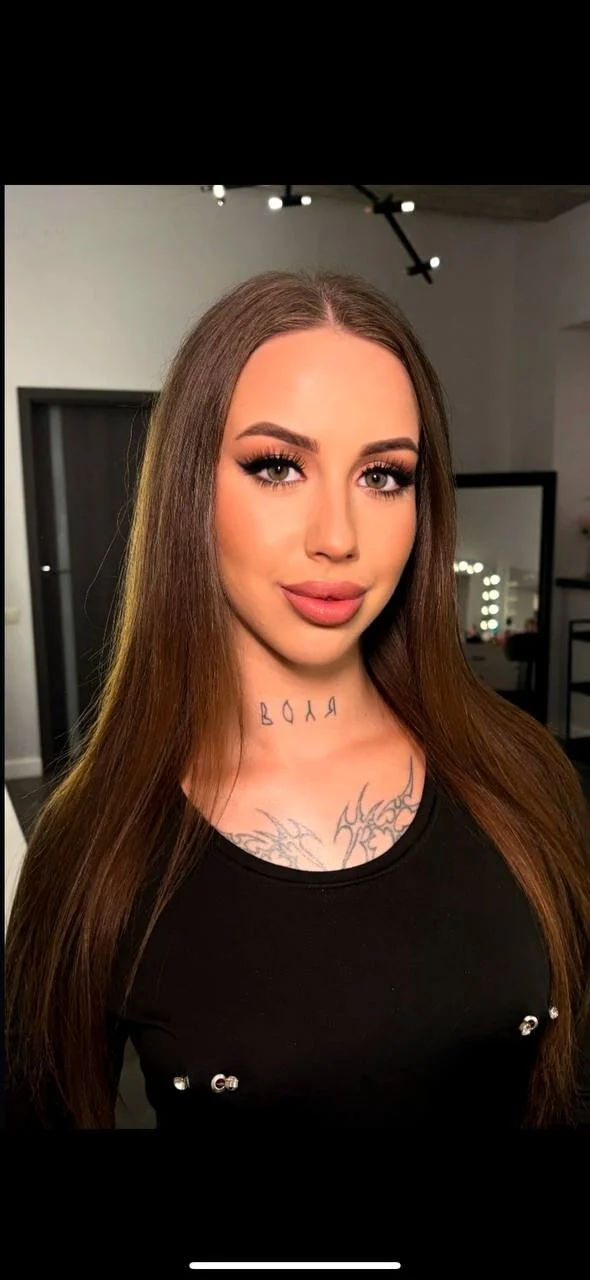 XXX Porn Photo of Nude IsabelleDiorr 32