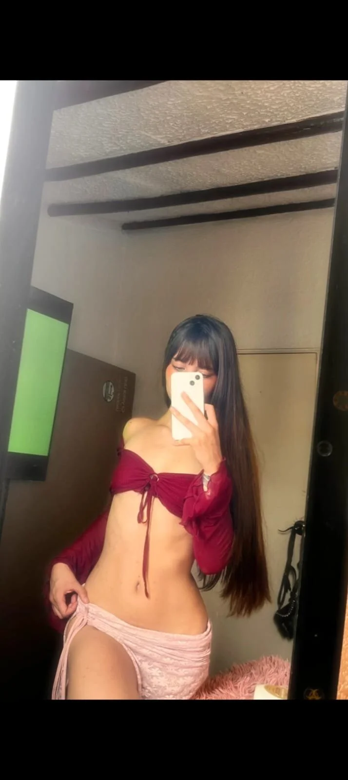 XXX Porn Photo of Nude isabeau_s 5