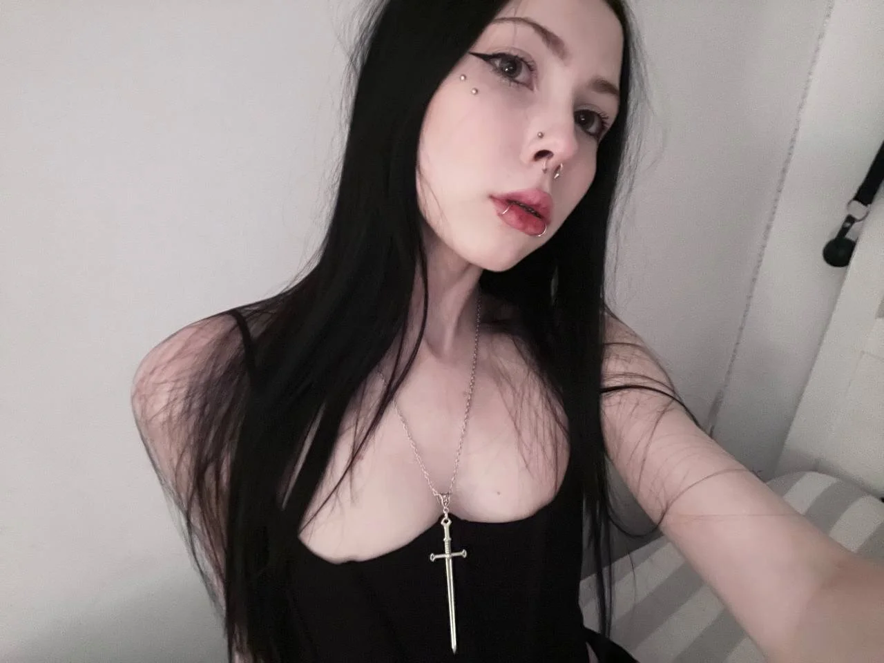 XXX Porn Photo of Nude VivianSweet_ 3