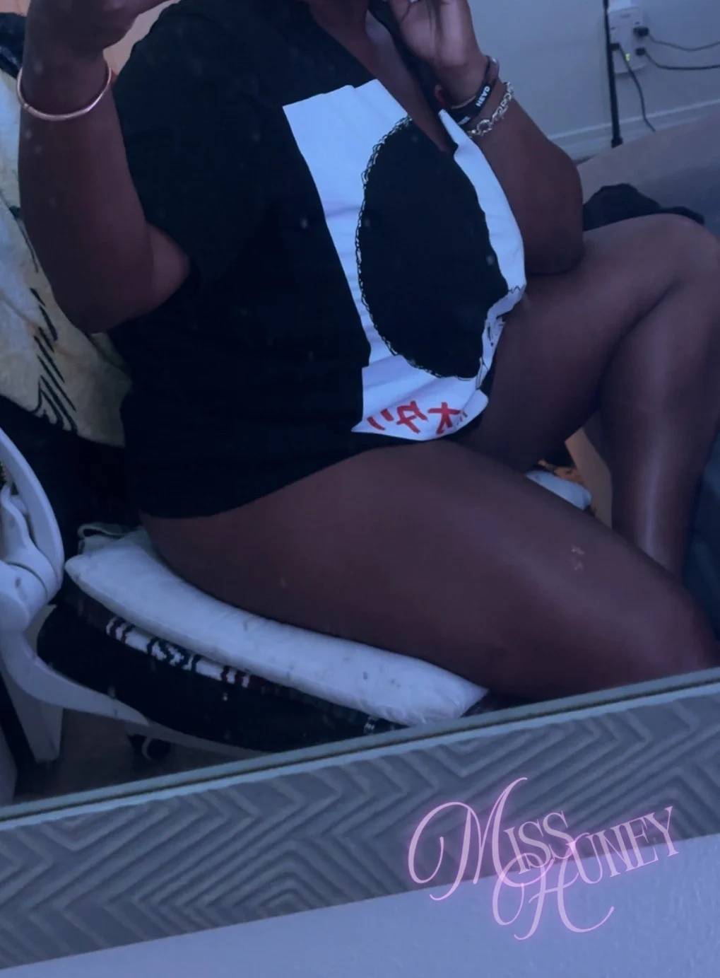 XXX Porn Photo of Nude HuneyCocoaGodess96 4
