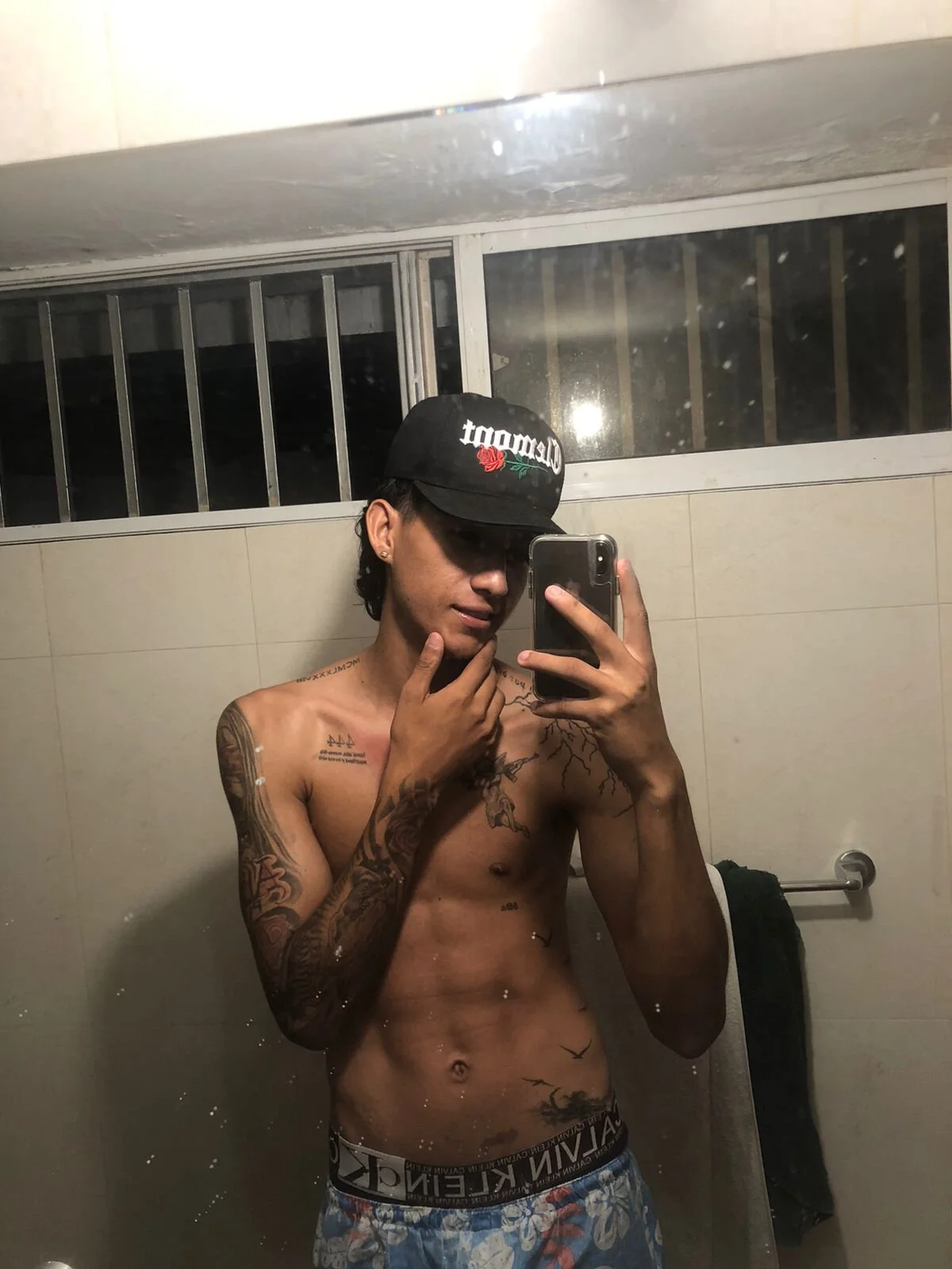 XXX Porn Photo of Nude liam_play 9