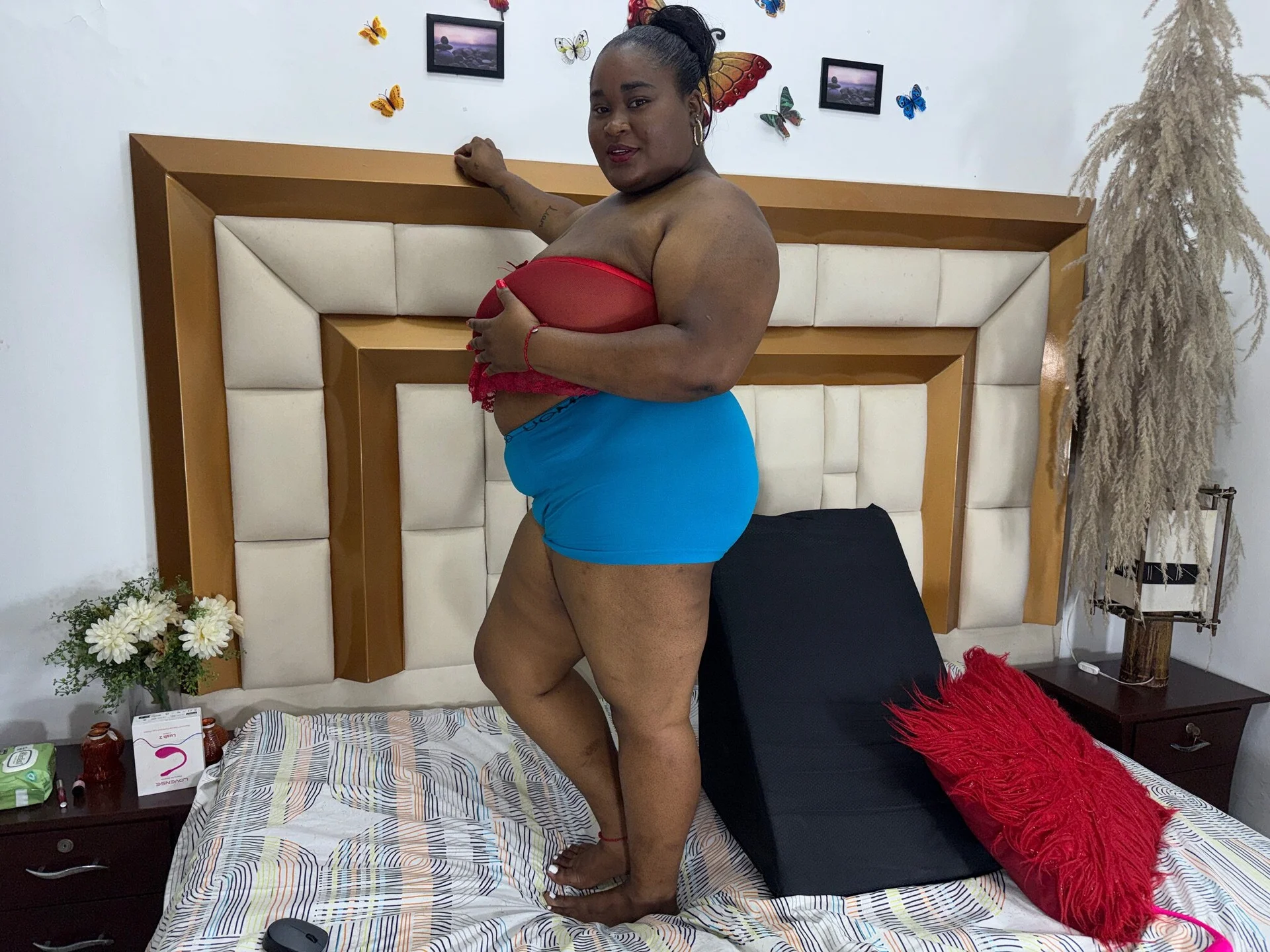 XXX Porn Photo of Nude KennyBigWoman 3