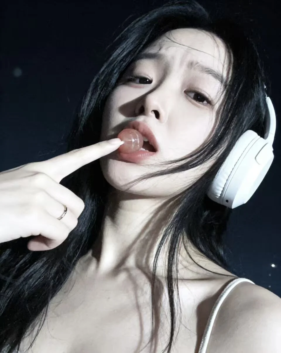 XXX Porn Photo of Nude Xiaowei08 1