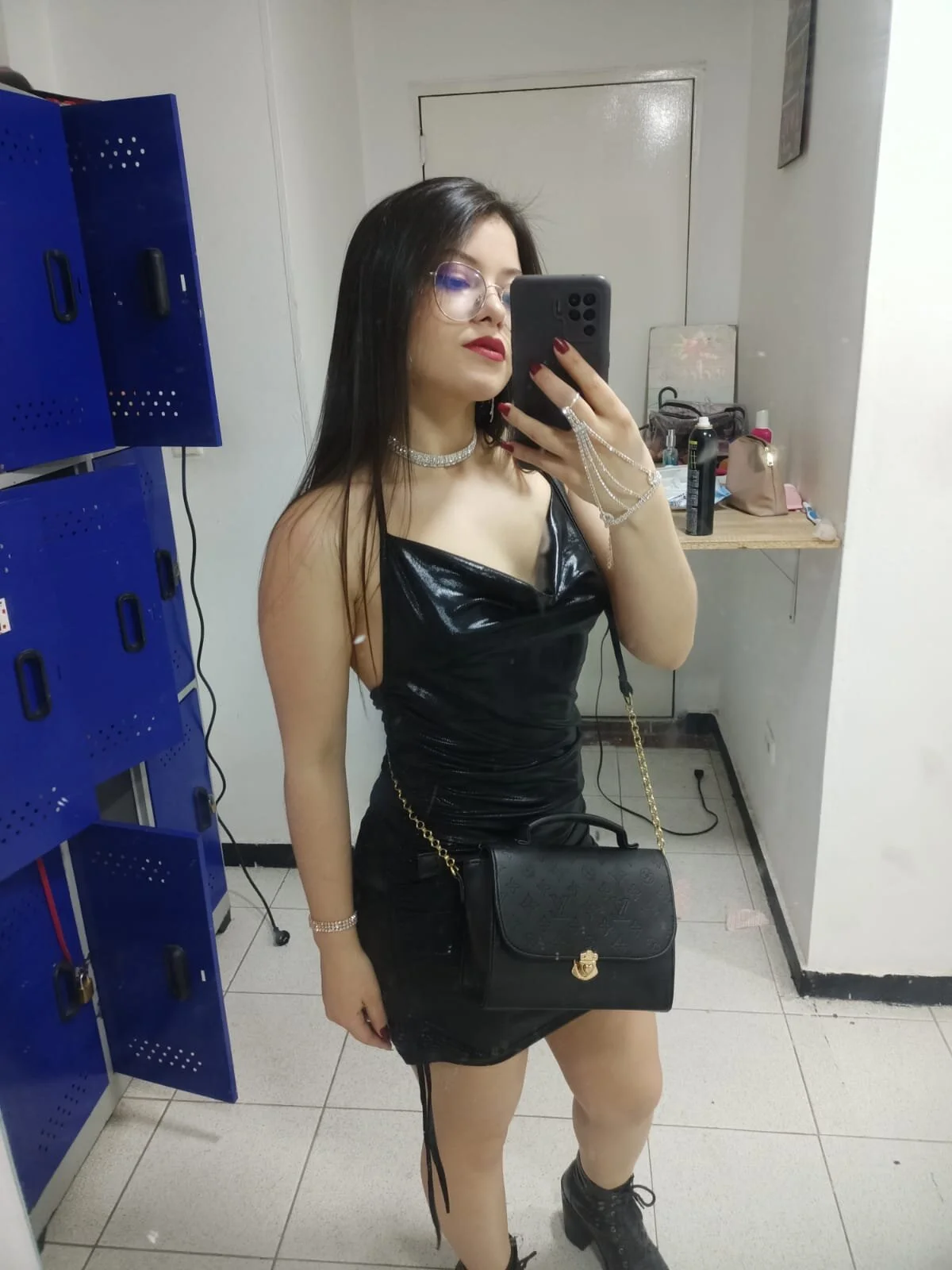 XXX Porn Photo of Nude juli05star20 25