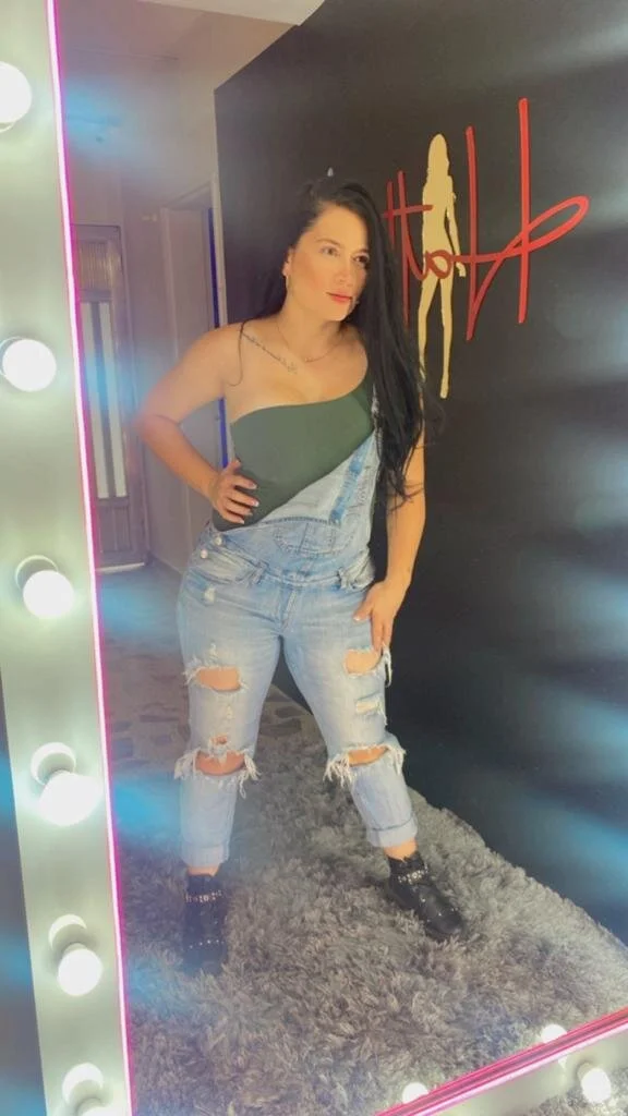 XXX Porn Photo of Nude leslie_k 16