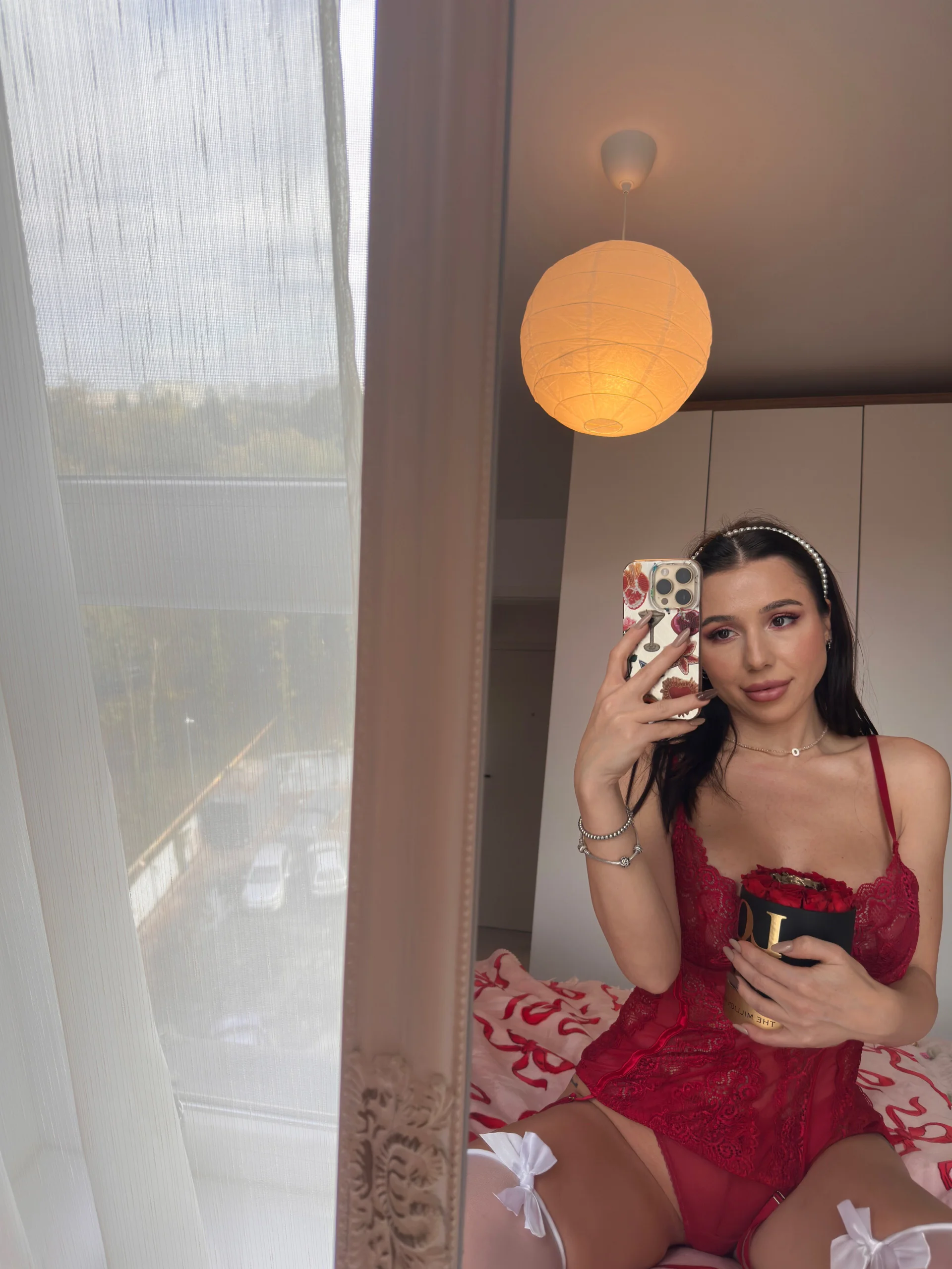 XXX Porn Photo of Nude InsideMia 99