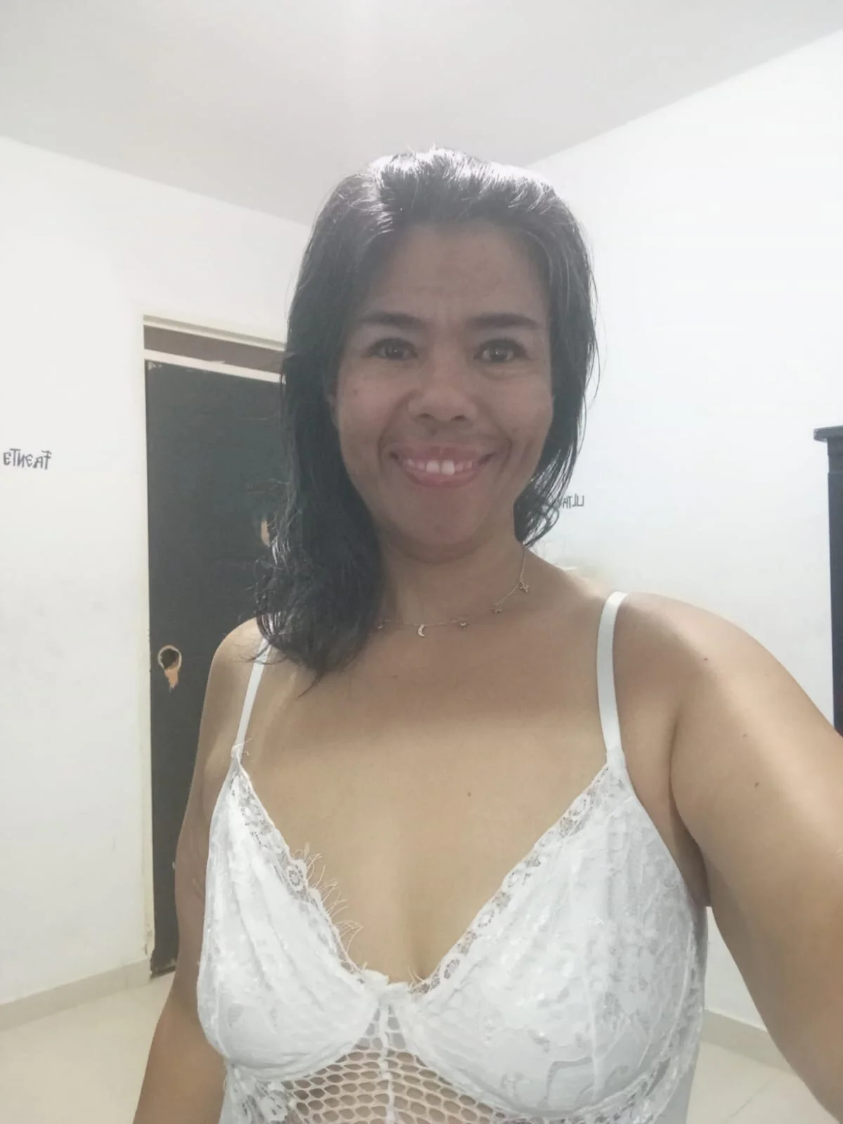 XXX Porn Photo of Nude cinderella_jackson 18