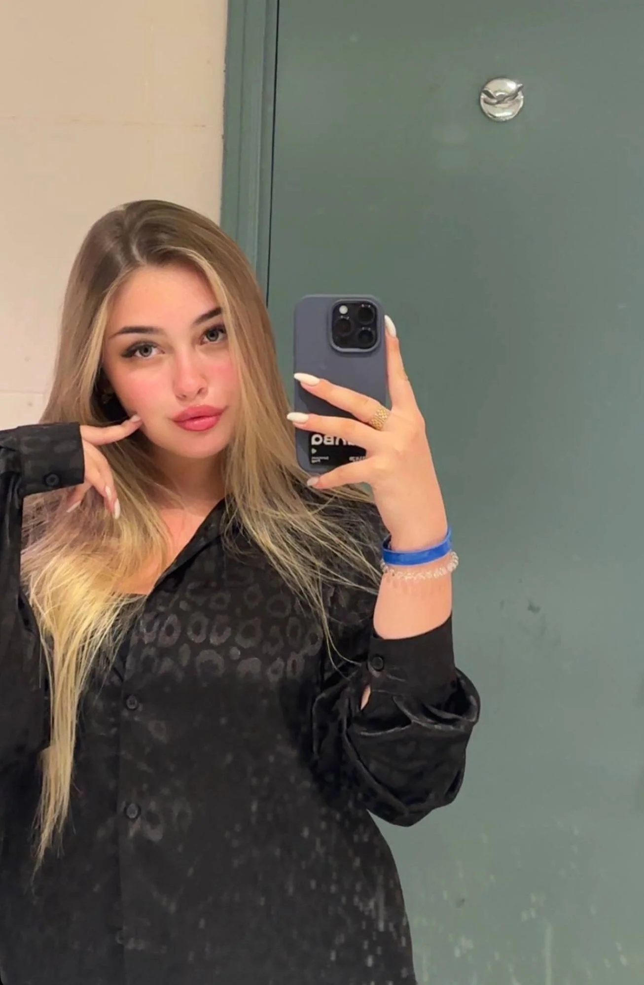 XXX Porn Photo of Nude WonderedFlair 5
