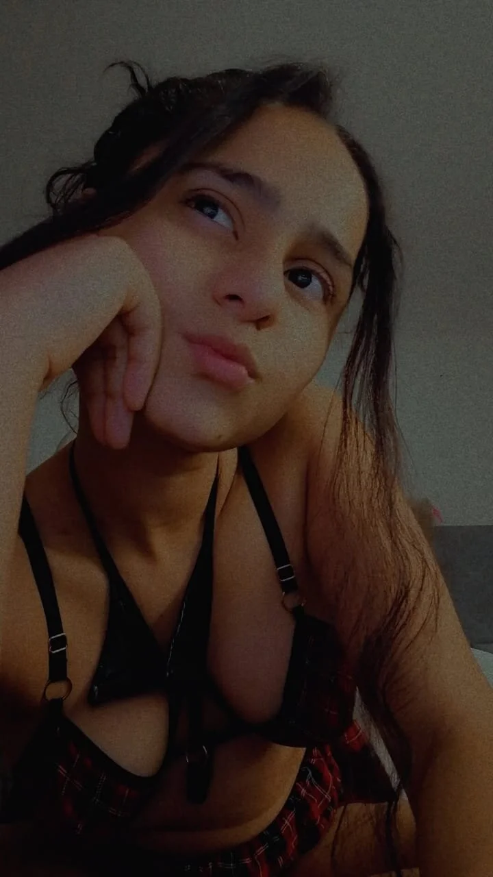 XXX Porn Photo of Nude Giselle_Roldan 32