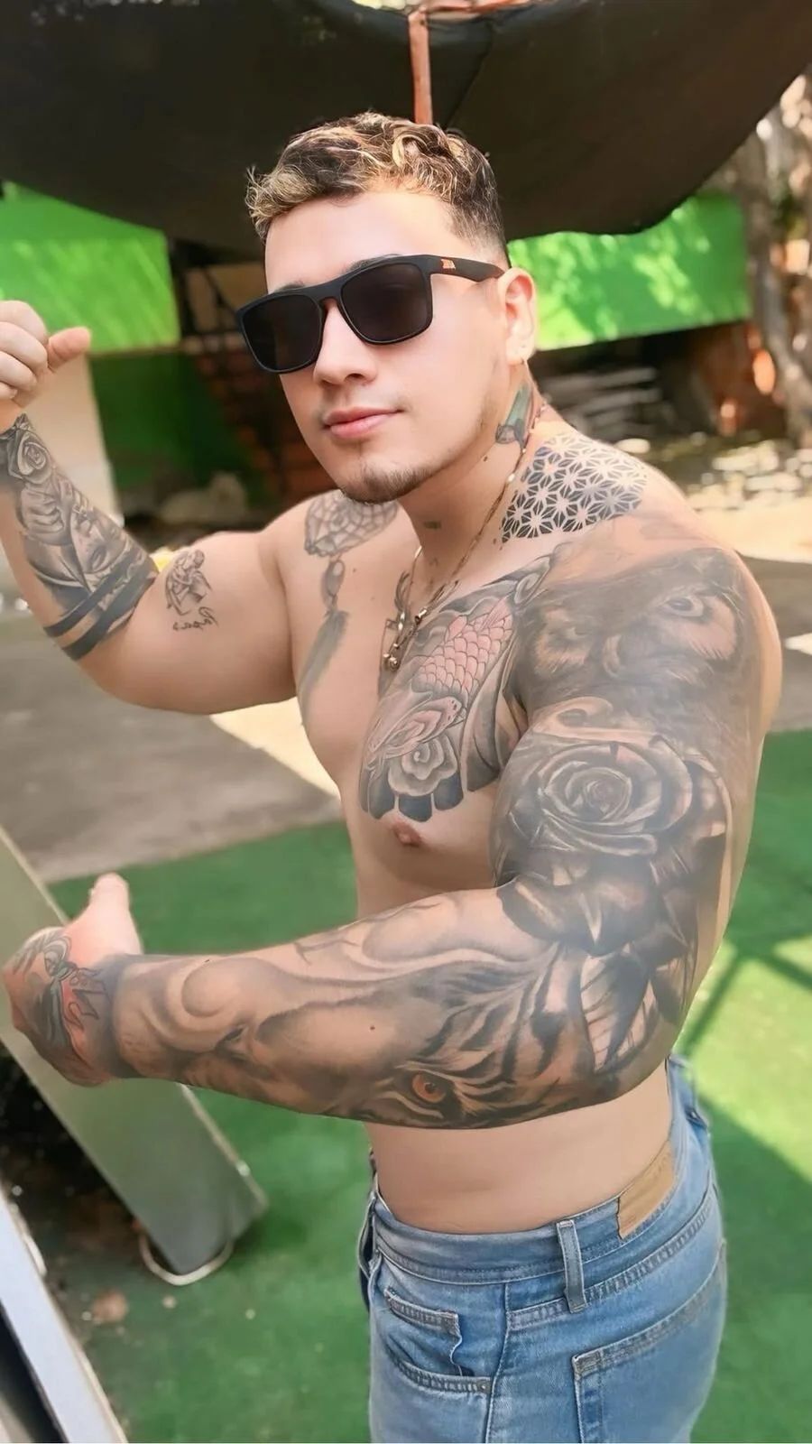 XXX Porn Photo of Nude kike_energy 24