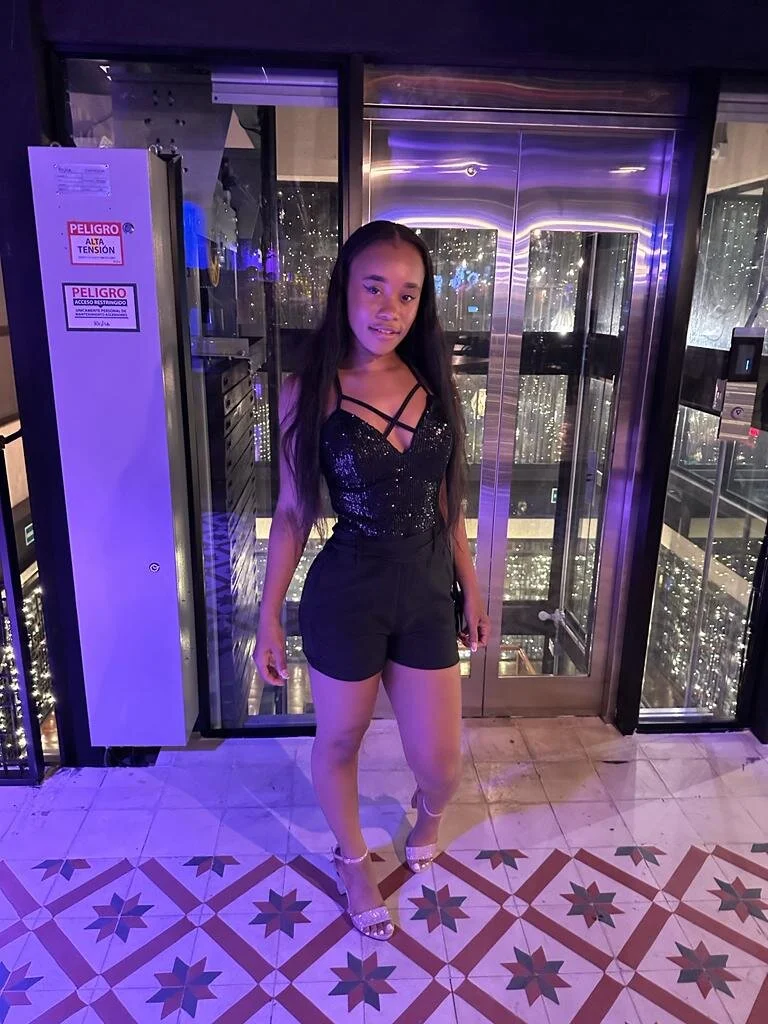 XXX Porn Photo of Nude HallyBans 90