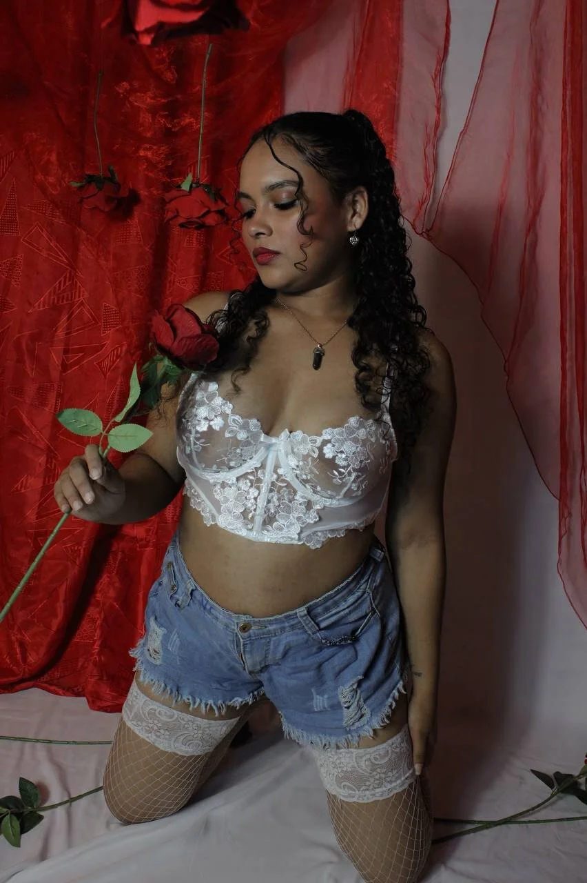 XXX Porn Photo of Nude ValeriaJolie 20