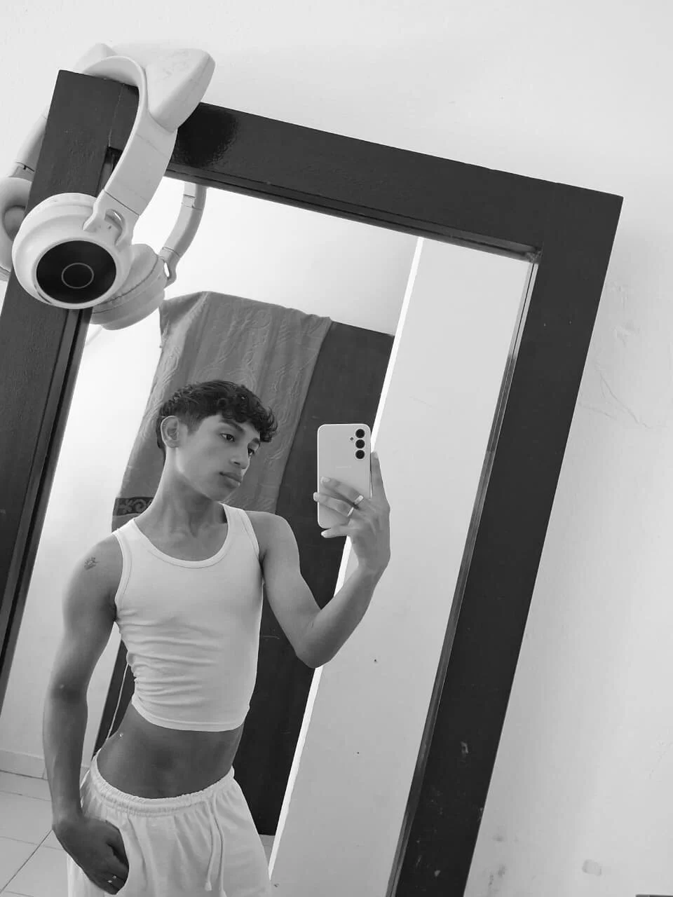 XXX Porn Photo of Nude damian_wicked18 5