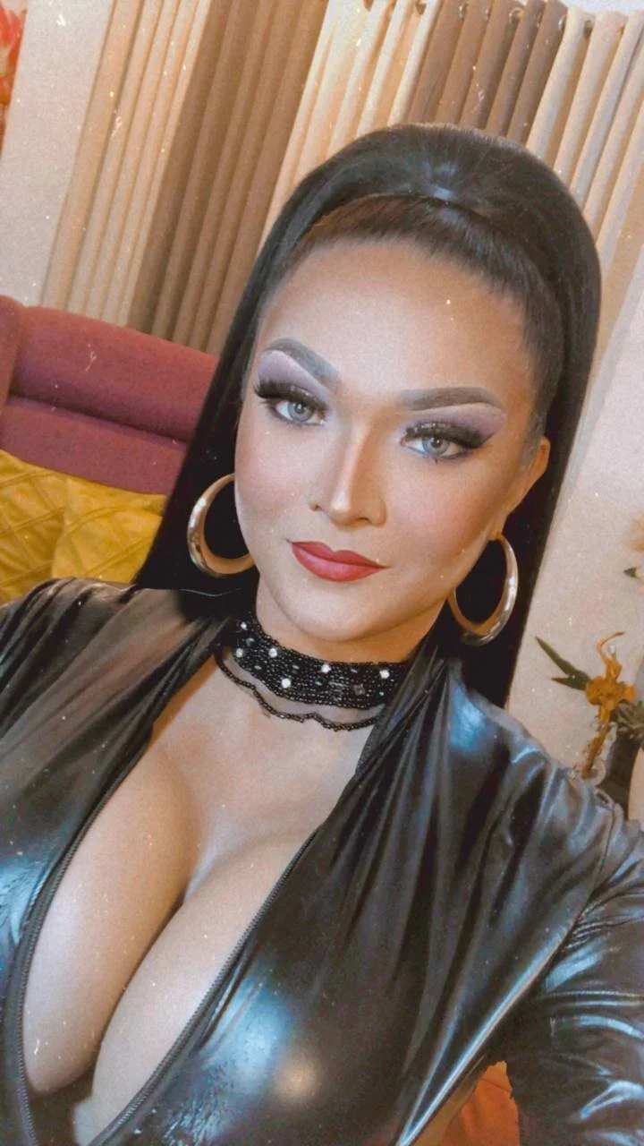 XXX Porn Photo of Nude BigCockValentina 11