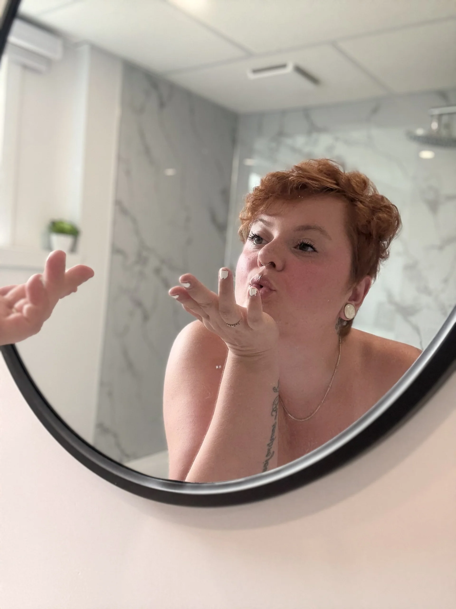 XXX Porn Photo of Nude CurvesNChaos 23