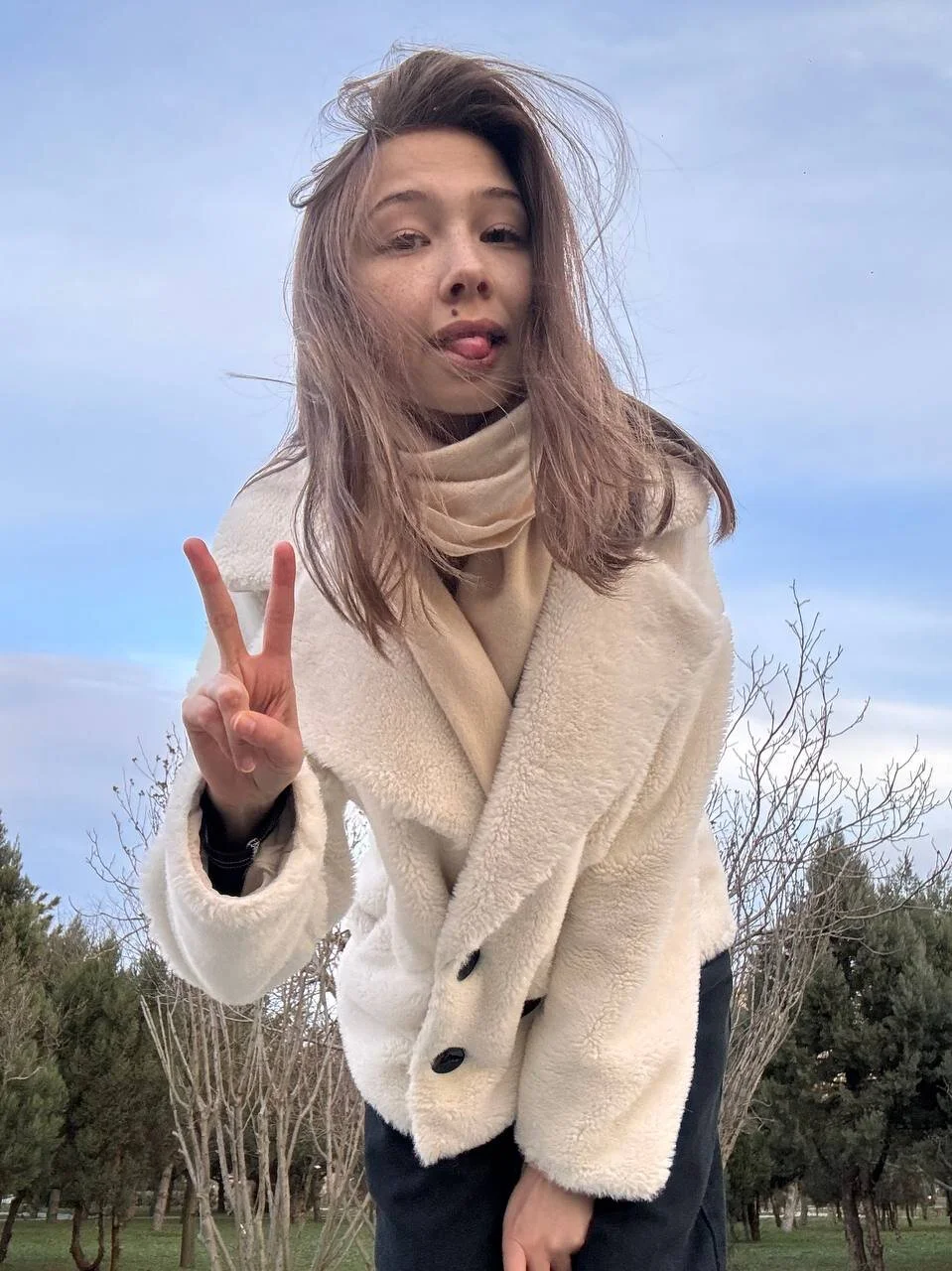 XXX Porn Photo of Nude luna_young 24