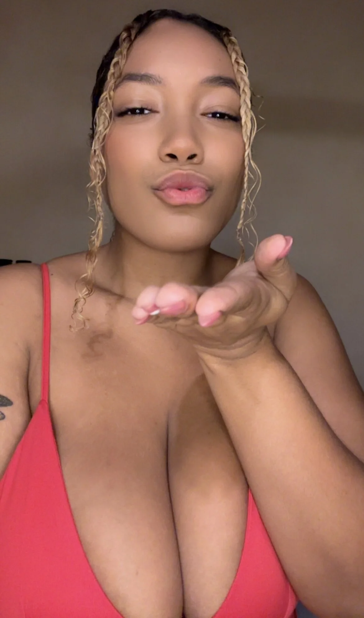 XXX Porn Photo of Nude x_deluLuz_x 4