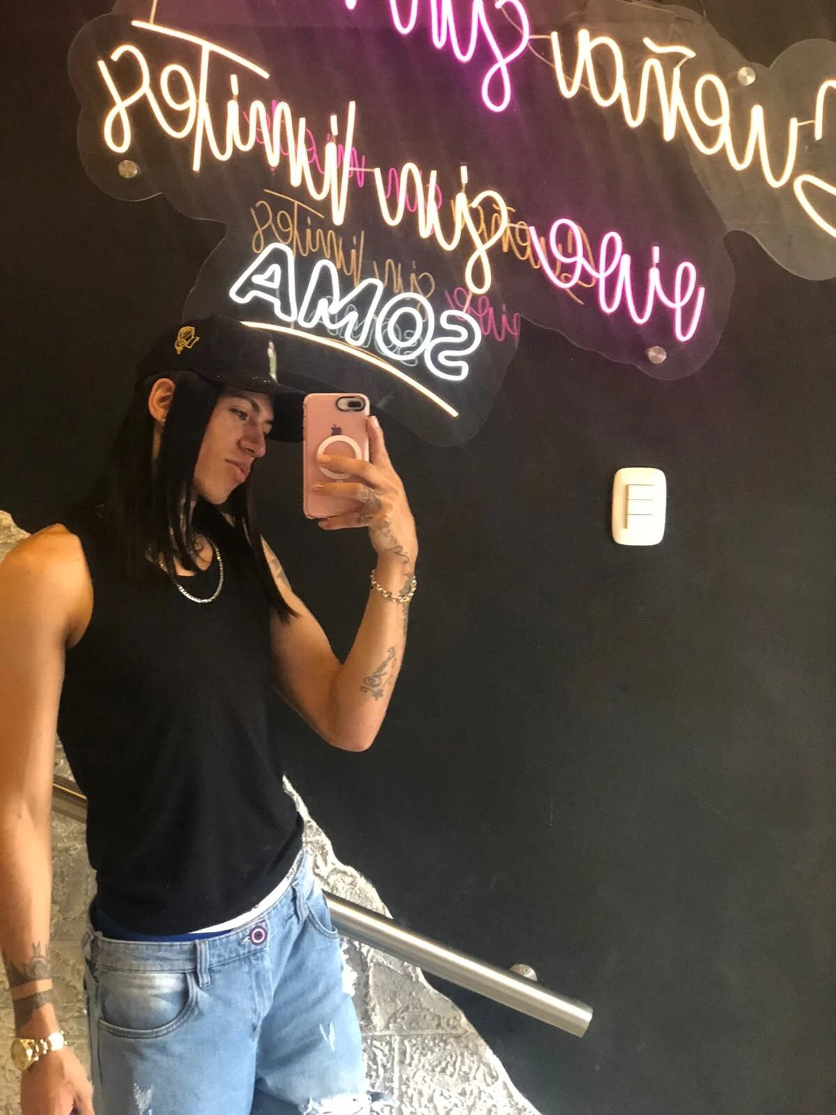 XXX Porn Photo of Nude ArohomLester 2