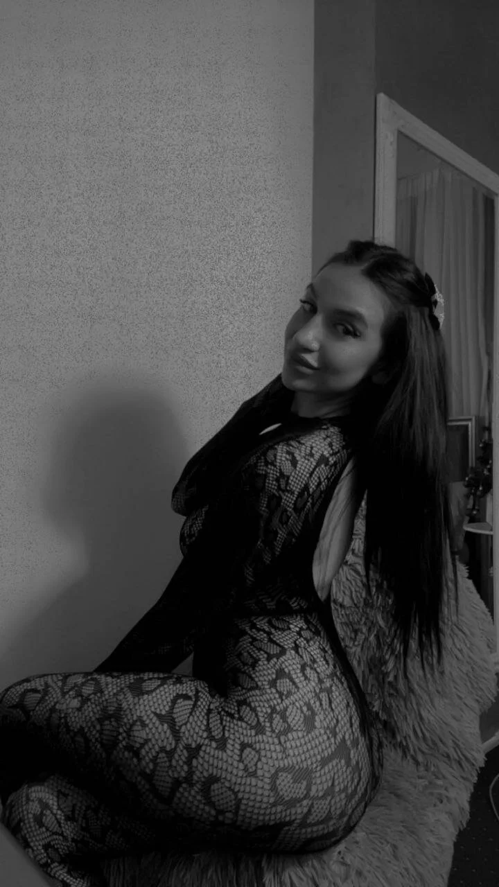 XXX Porn Photo of Nude kessyjoo 87