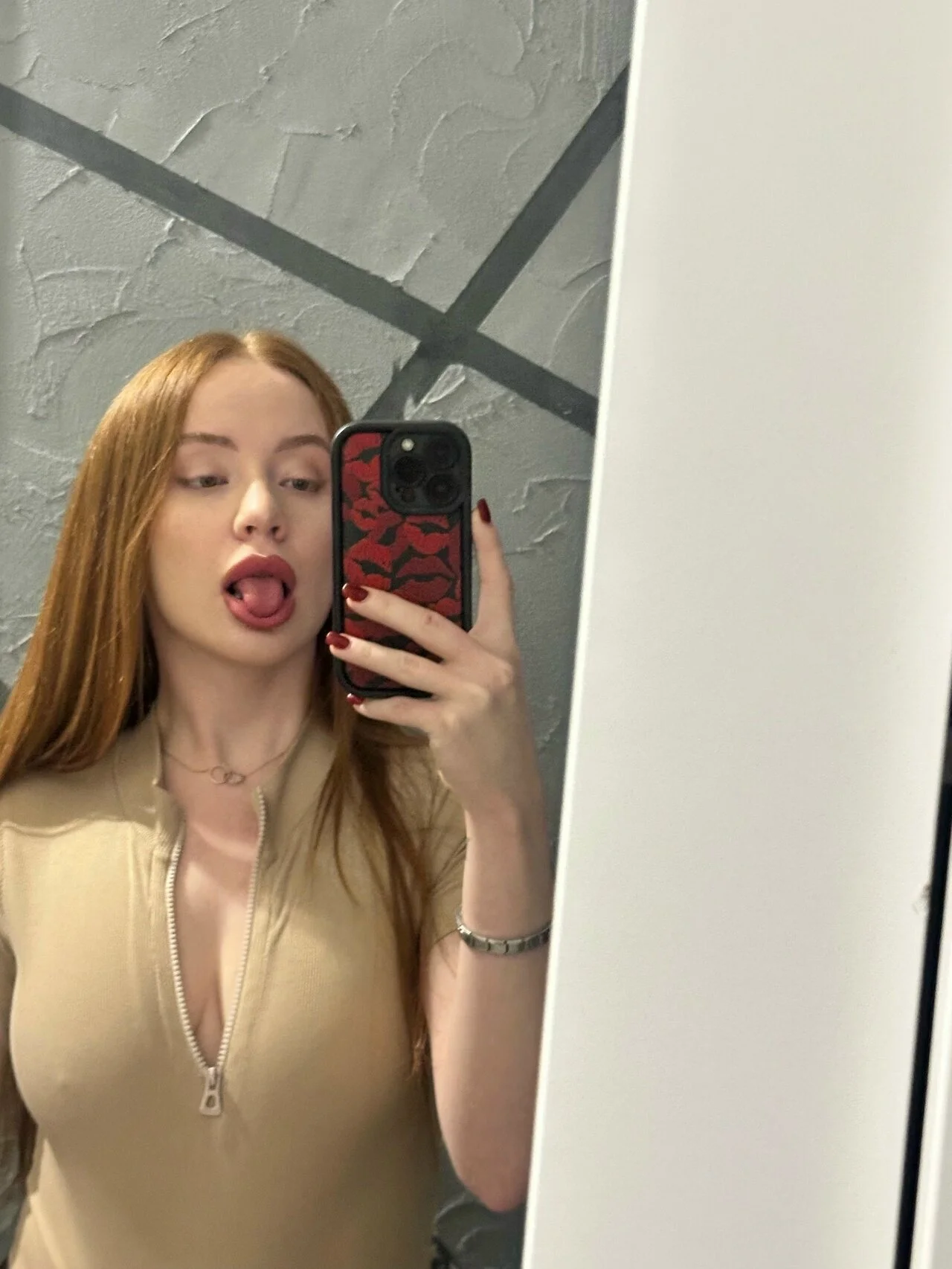 XXX Porn Photo of Nude RoseShelton 1