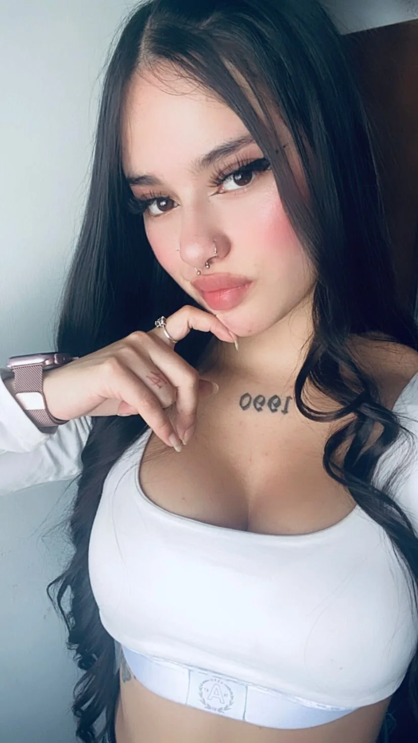 XXX Porn Photo of Nude Raven_love 3