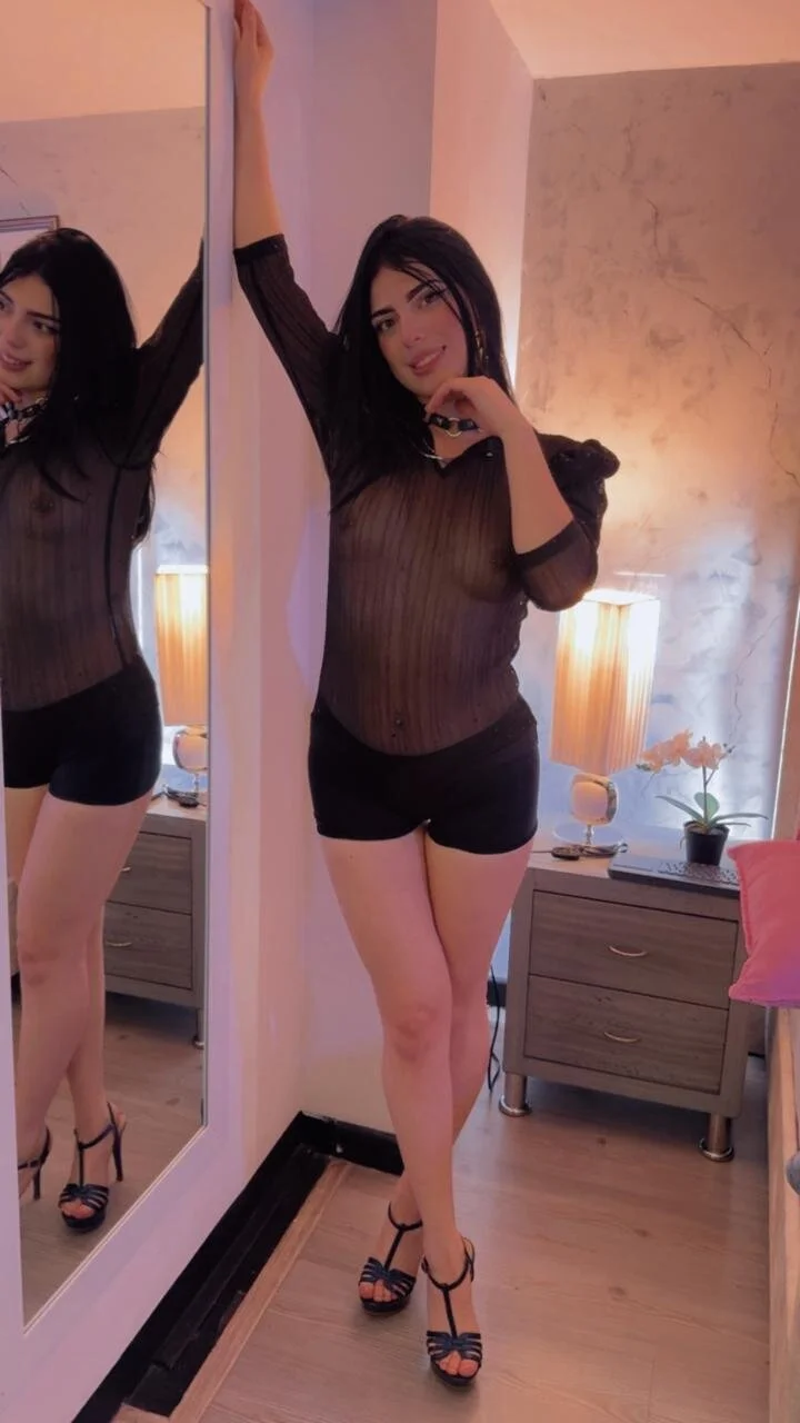 XXX Porn Photo of Nude IsabellaRossi 5