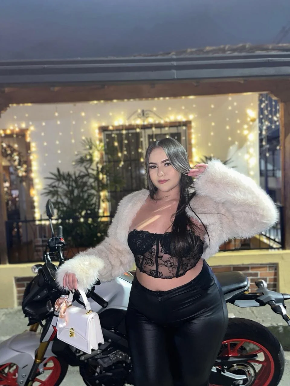 XXX Porn Photo of Nude lynda_west 3