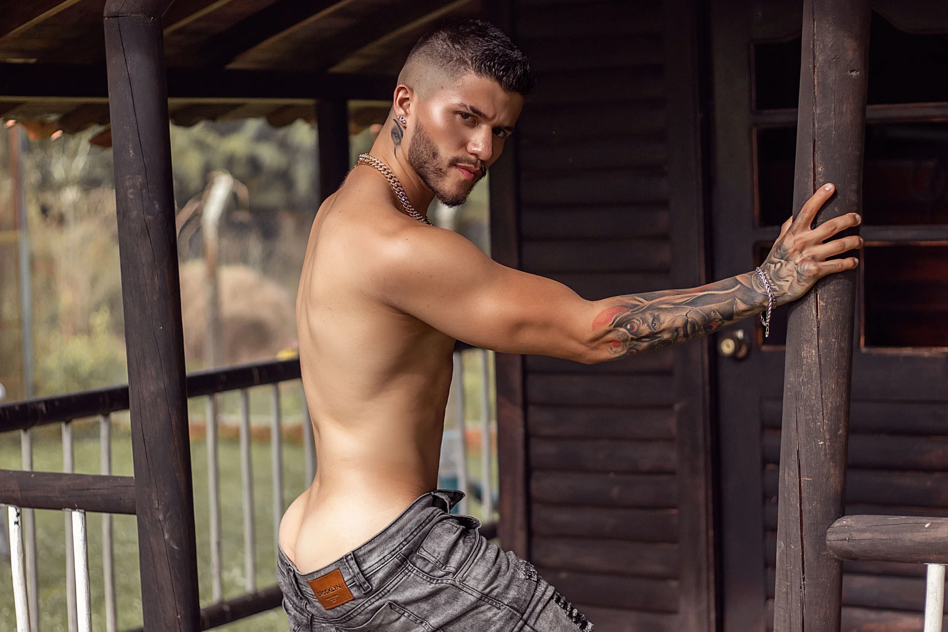 XXX Porn Photo of Nude Frank_Farrell 2