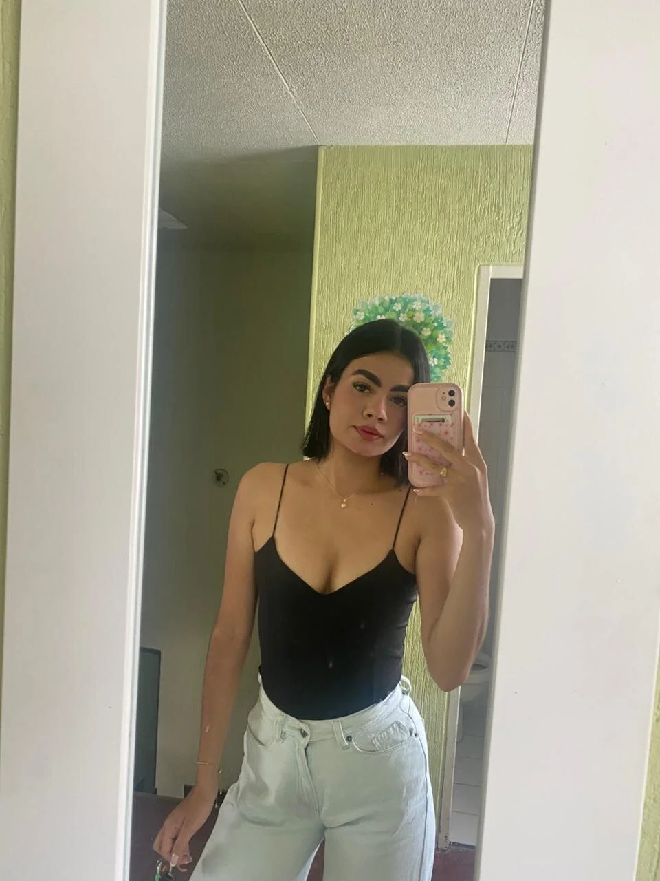 XXX Porn Photo of Nude mia_kisses2 24